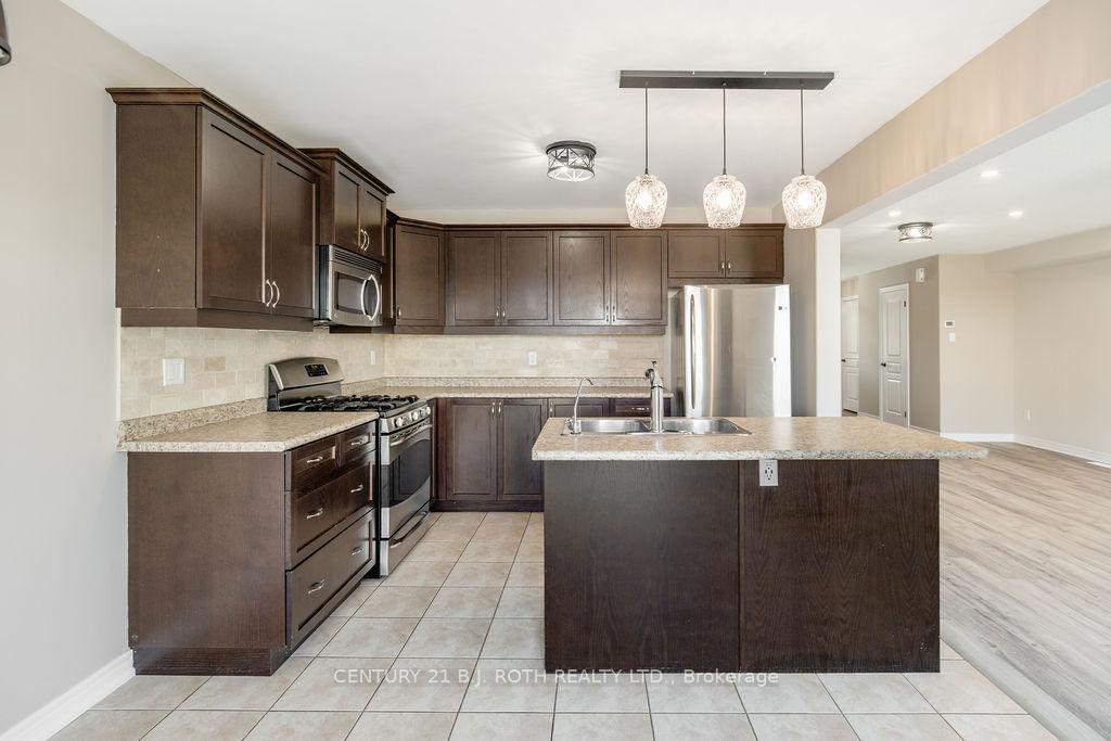 Photo 15 of 31 Mcmulkin Street, New Tecumseth, Alliston — HOMEH