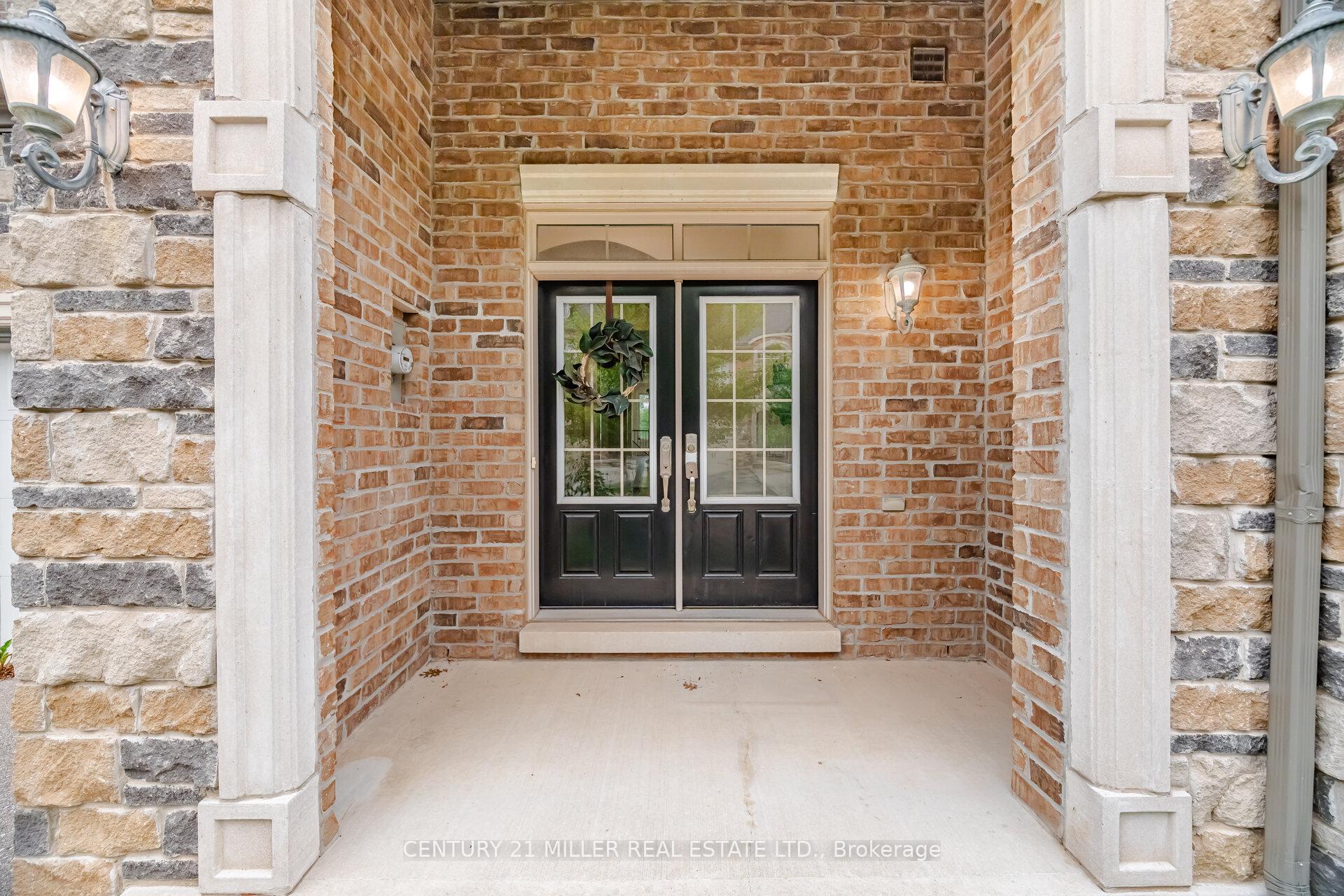 Photo 3 of 2455 Village Common, Oakville, Bronte Creek — HOMEH