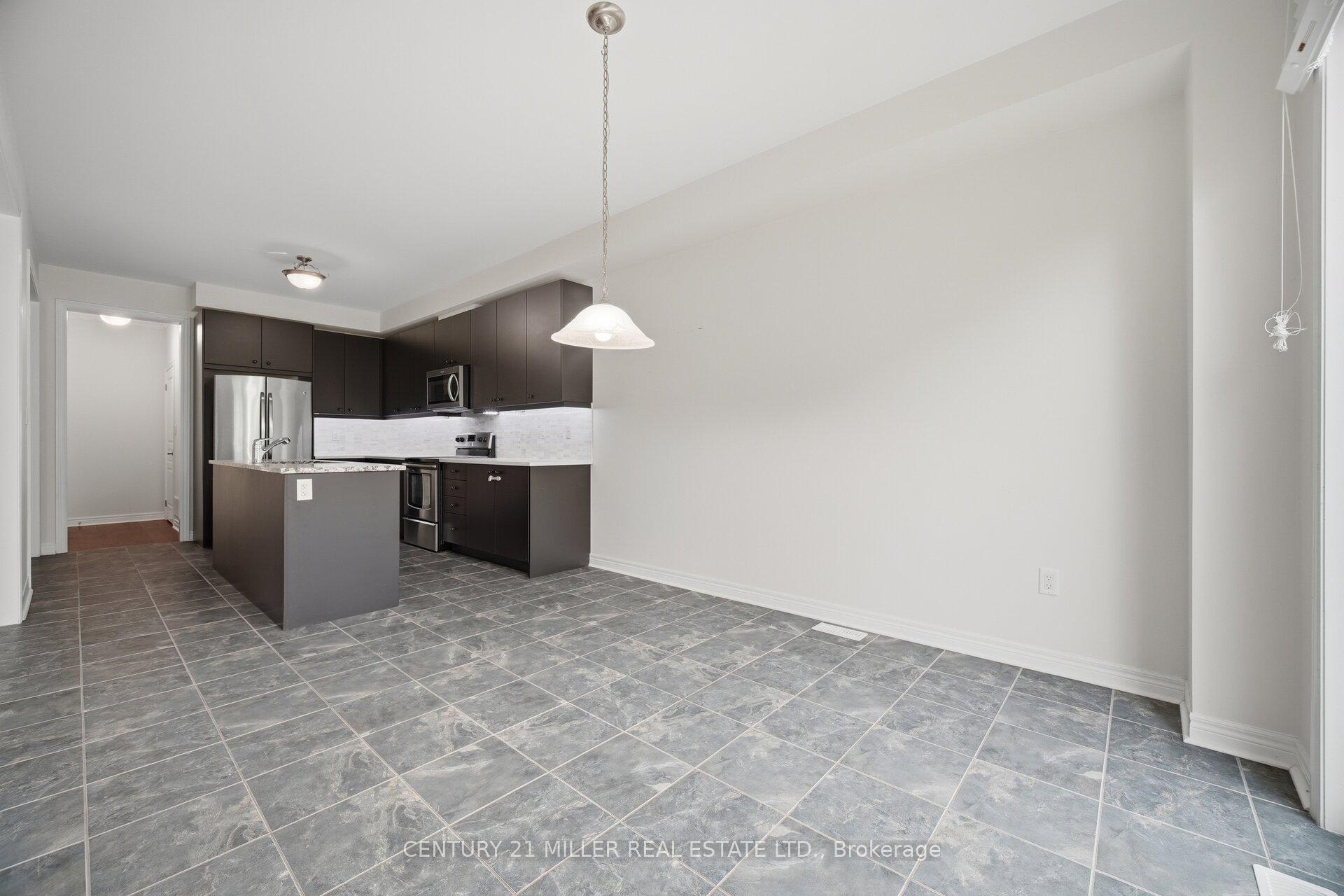 Photo 13 of 2455 Village Common, Oakville, Bronte Creek — HOMEH