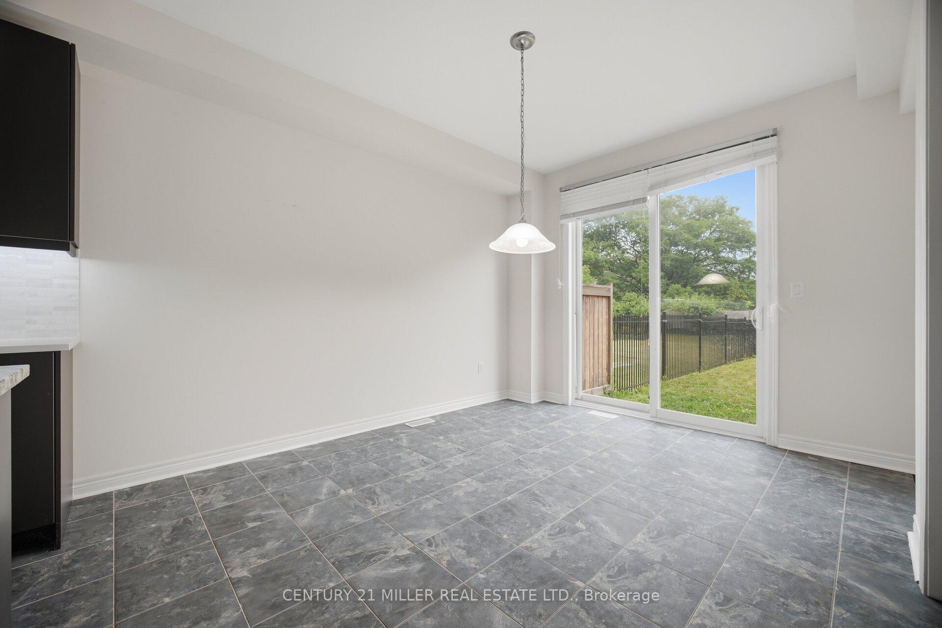 Photo 14 of 2455 Village Common, Oakville, Bronte Creek — HOMEH