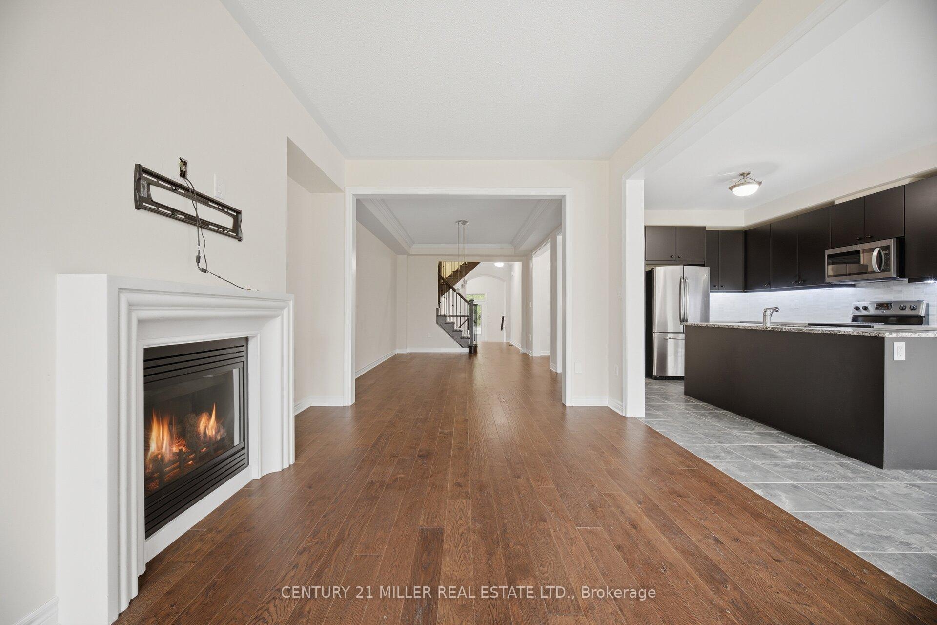 Photo 19 of 2455 Village Common, Oakville, Bronte Creek — HOMEH