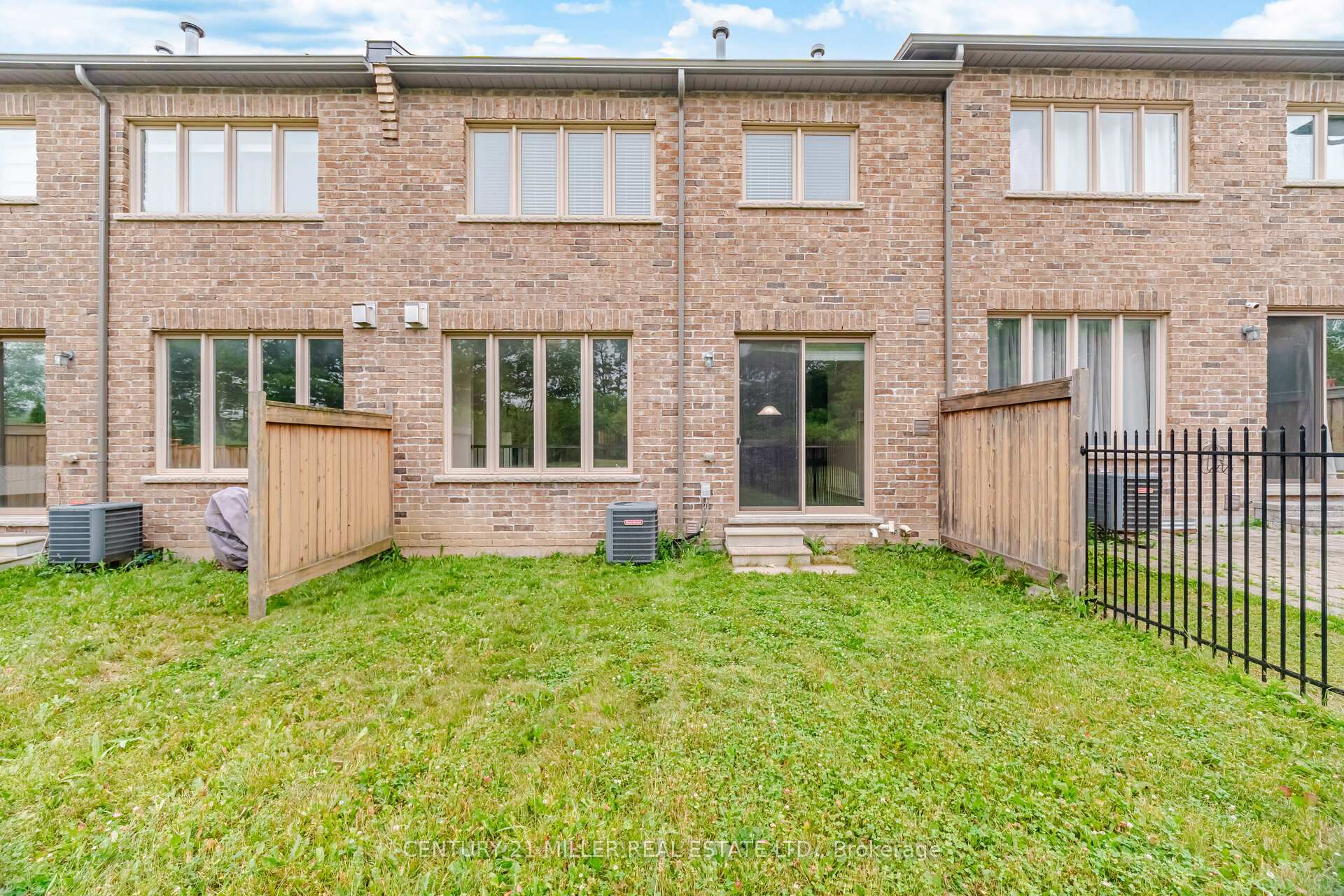 Photo 43 of 2455 Village Common, Oakville, Bronte Creek — HOMEH