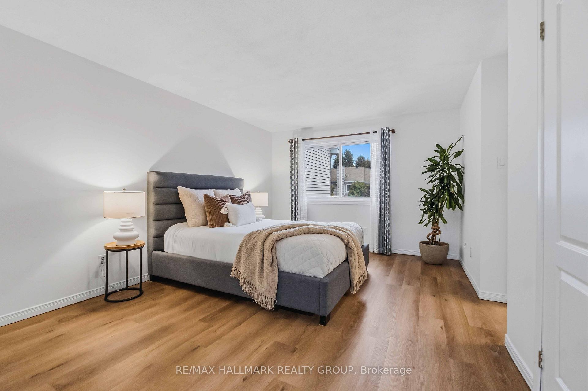 Photo 17 of 6 Maravista Drive, Ottawa, Barrhaven - Cedargrove/Fraserdale — HOMEH