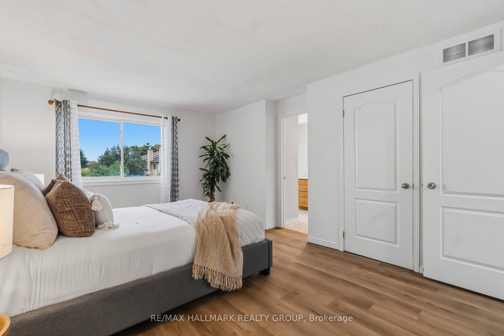 Photo 18 of 6 Maravista Drive, Ottawa, Barrhaven - Cedargrove/Fraserdale — HOMEH