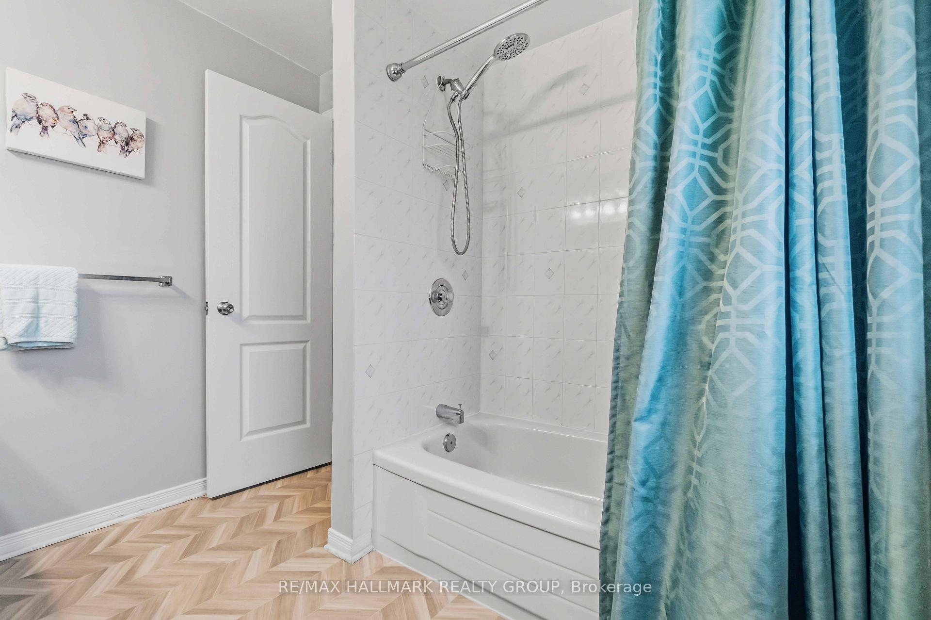 Photo 23 of 6 Maravista Drive, Ottawa, Barrhaven - Cedargrove/Fraserdale — HOMEH