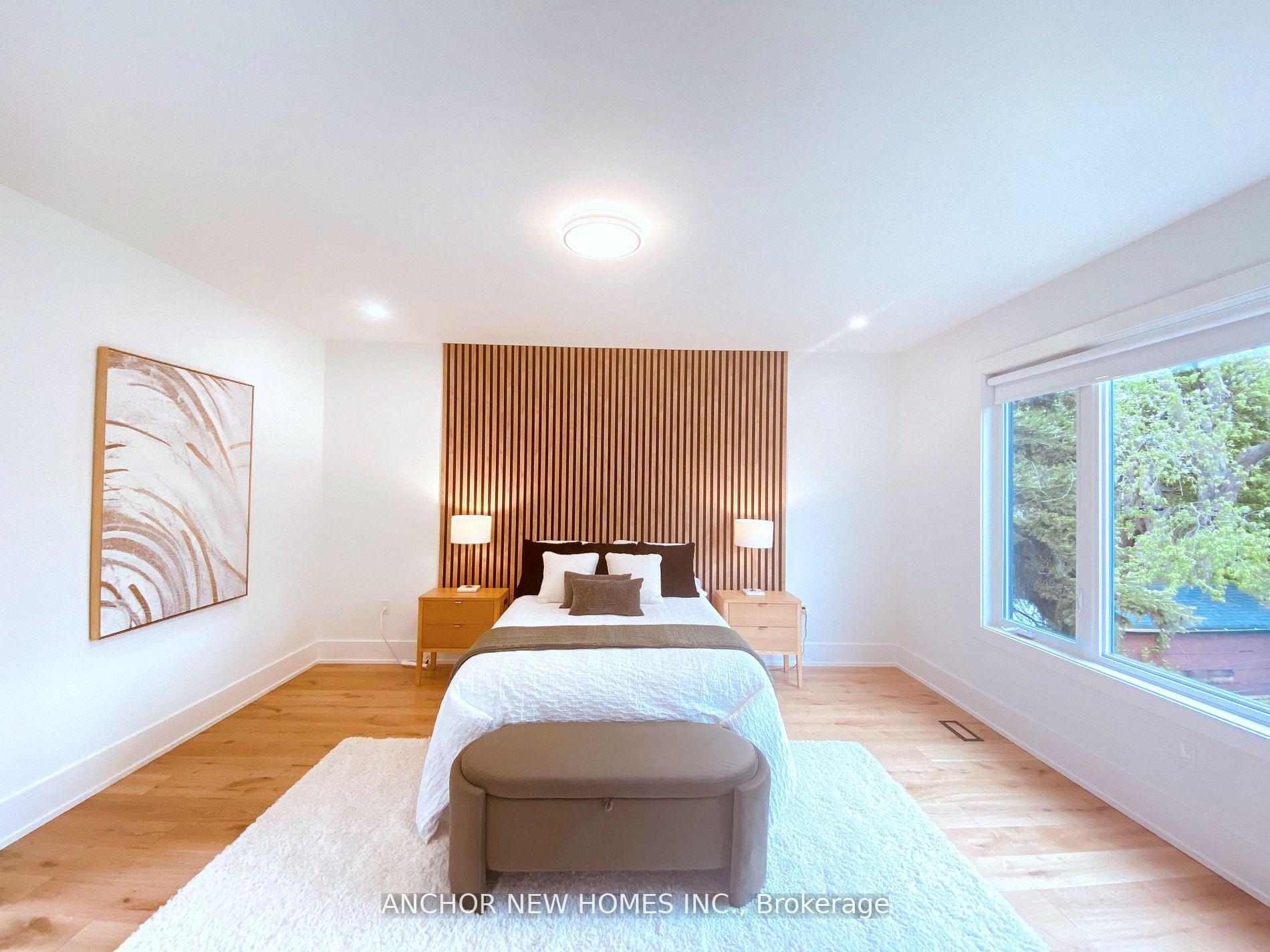 Photo 25 of 257 Chisholm Avenue, Toronto, Woodbine-Lumsden — HOMEH