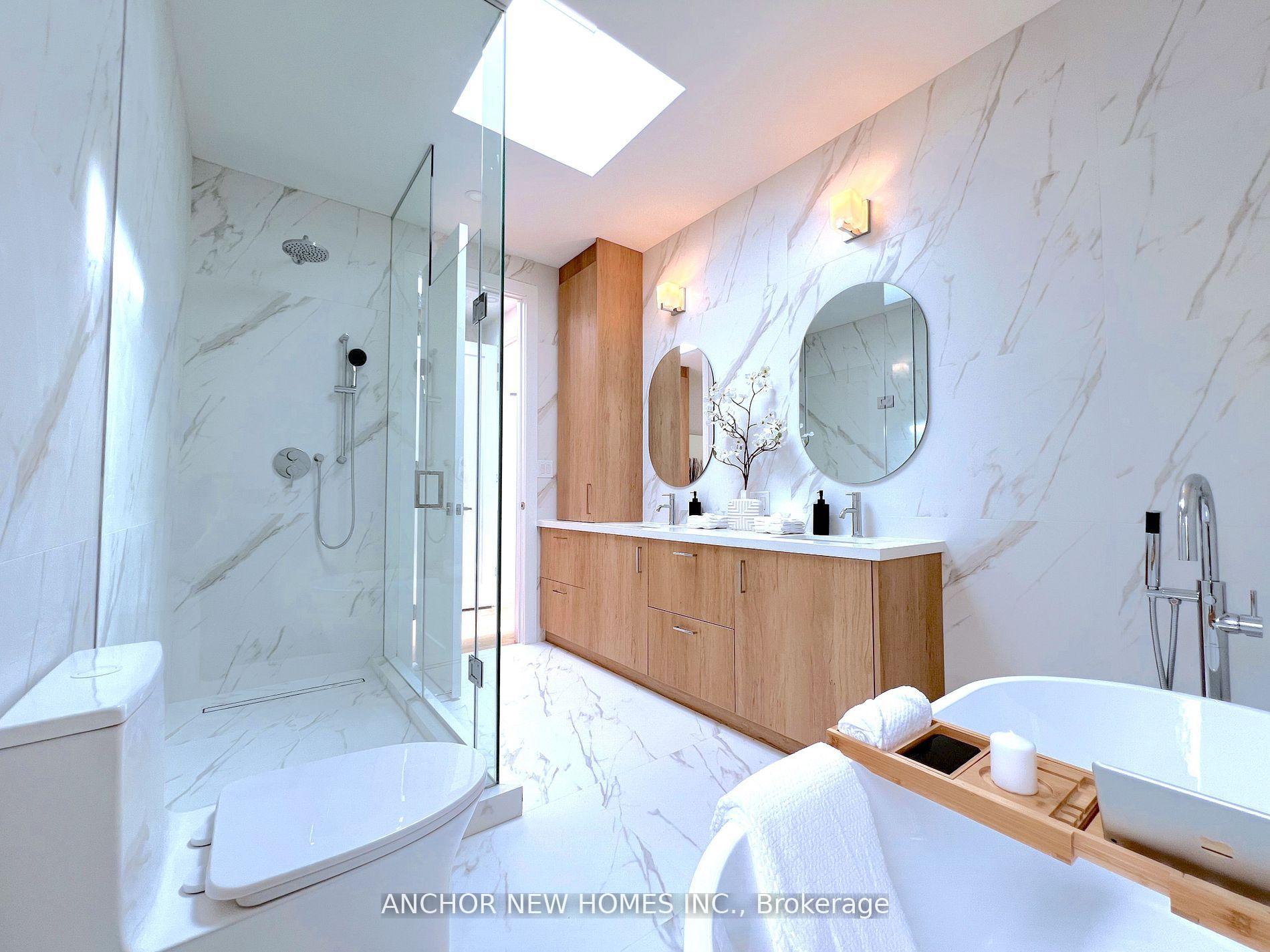 Photo 28 of 257 Chisholm Avenue, Toronto, Woodbine-Lumsden — HOMEH