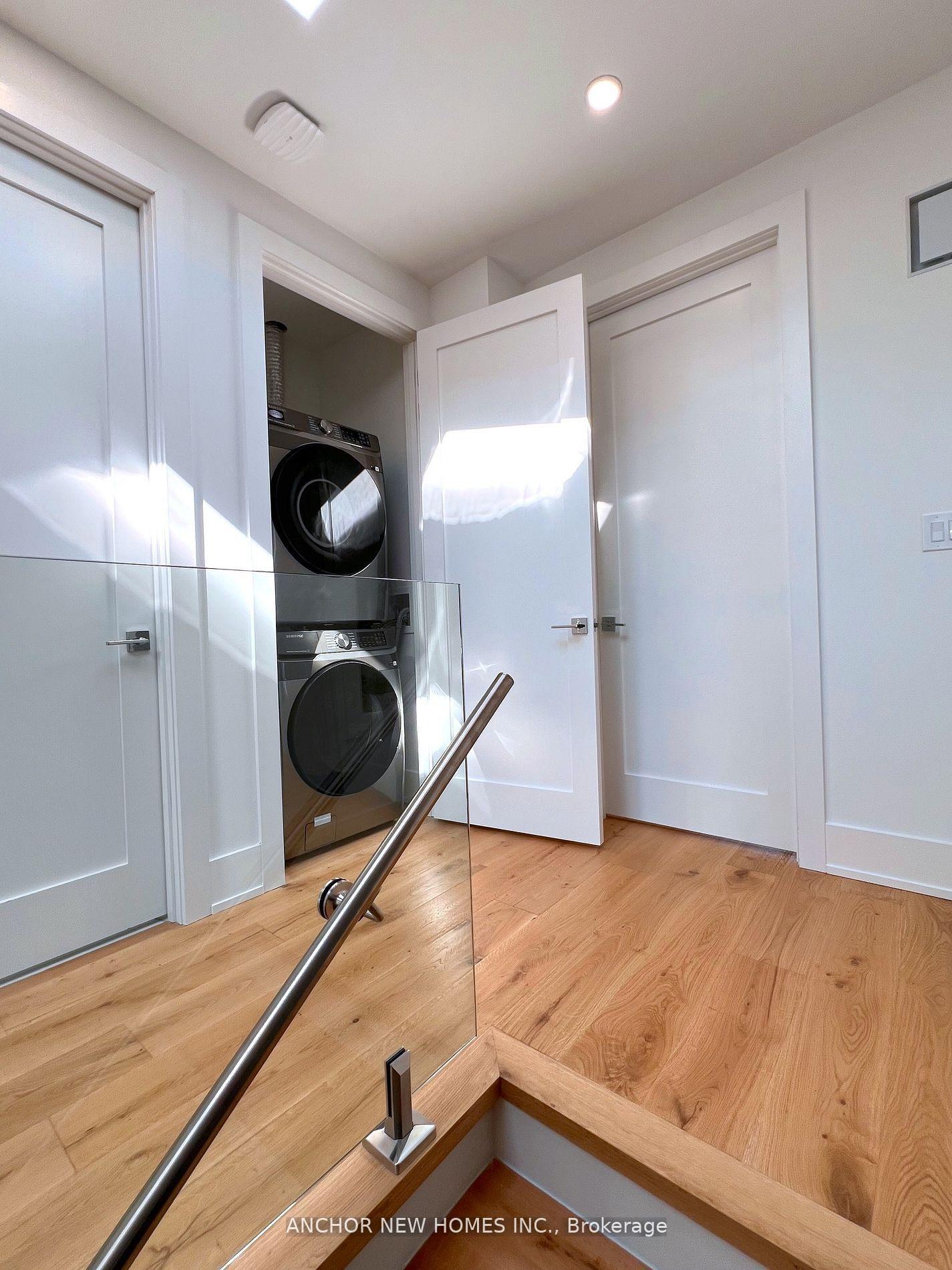 Photo 33 of 257 Chisholm Avenue, Toronto, Woodbine-Lumsden — HOMEH