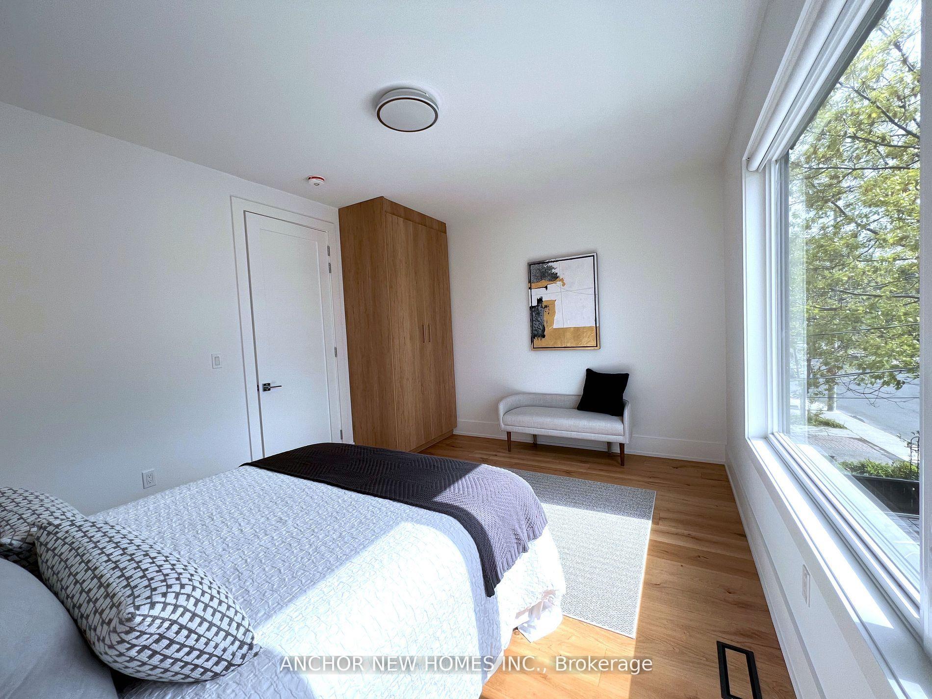 Photo 35 of 257 Chisholm Avenue, Toronto, Woodbine-Lumsden — HOMEH