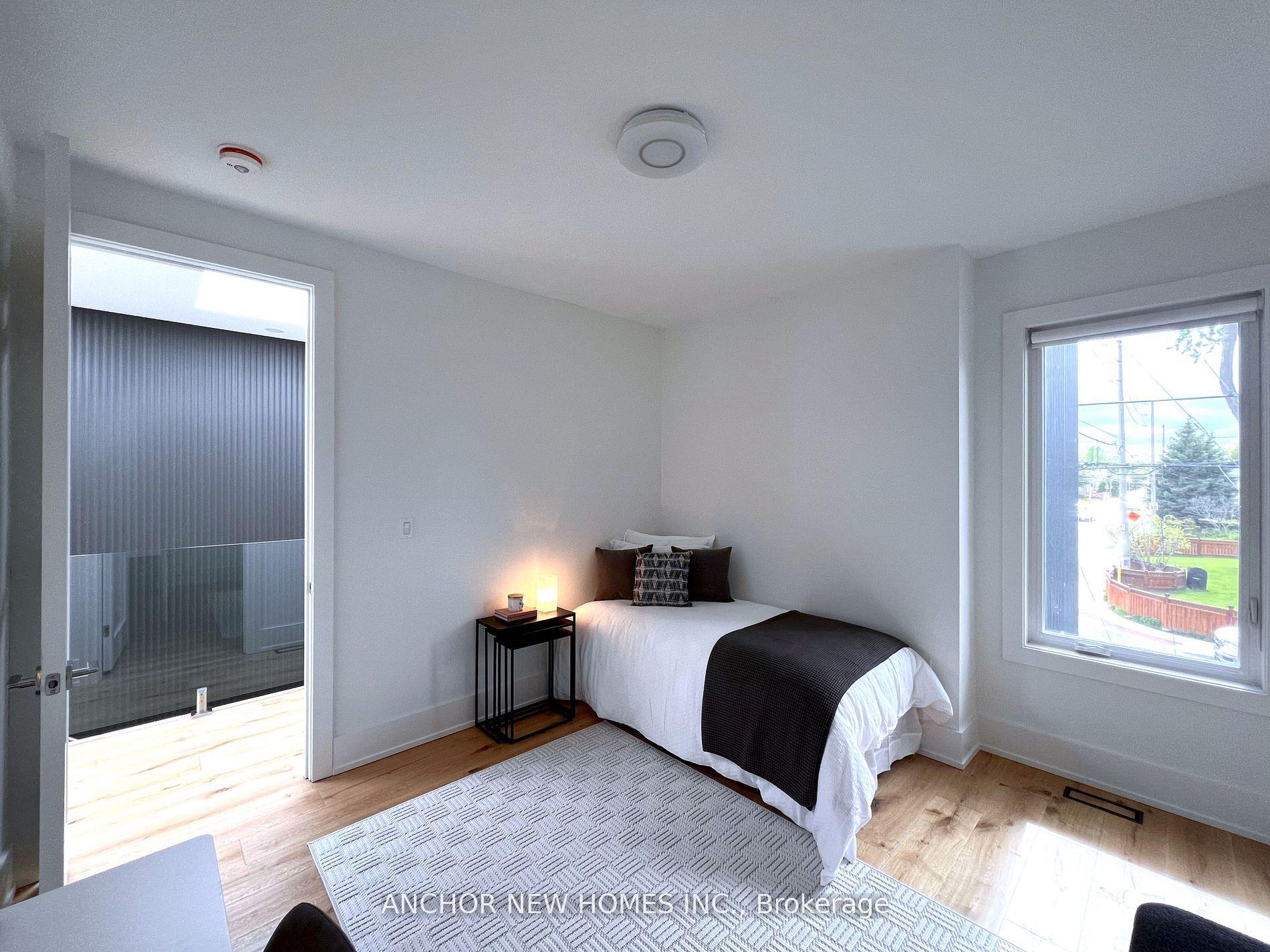 Photo 37 of 257 Chisholm Avenue, Toronto, Woodbine-Lumsden — HOMEH