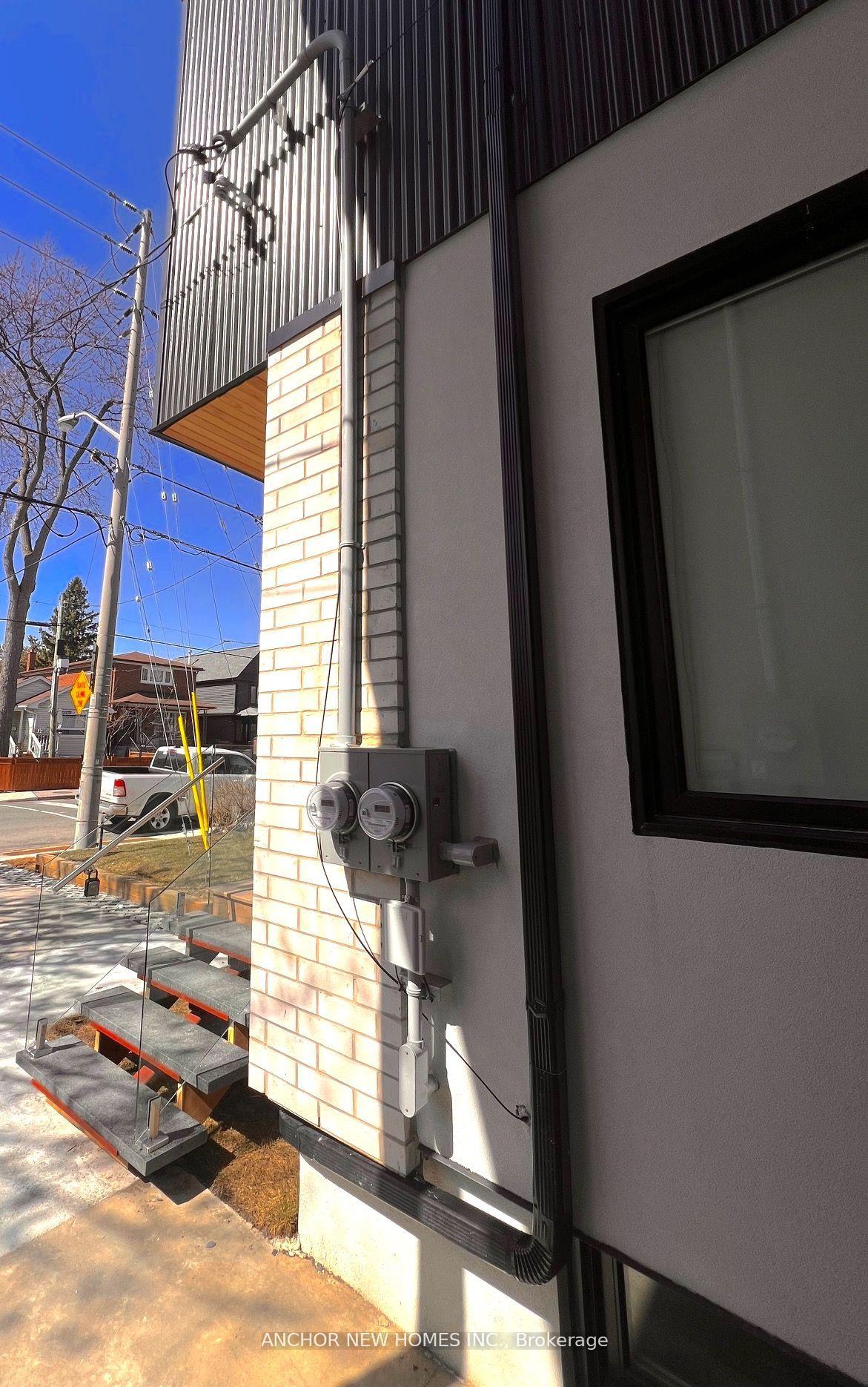 Photo 41 of 257 Chisholm Avenue, Toronto, Woodbine-Lumsden — HOMEH