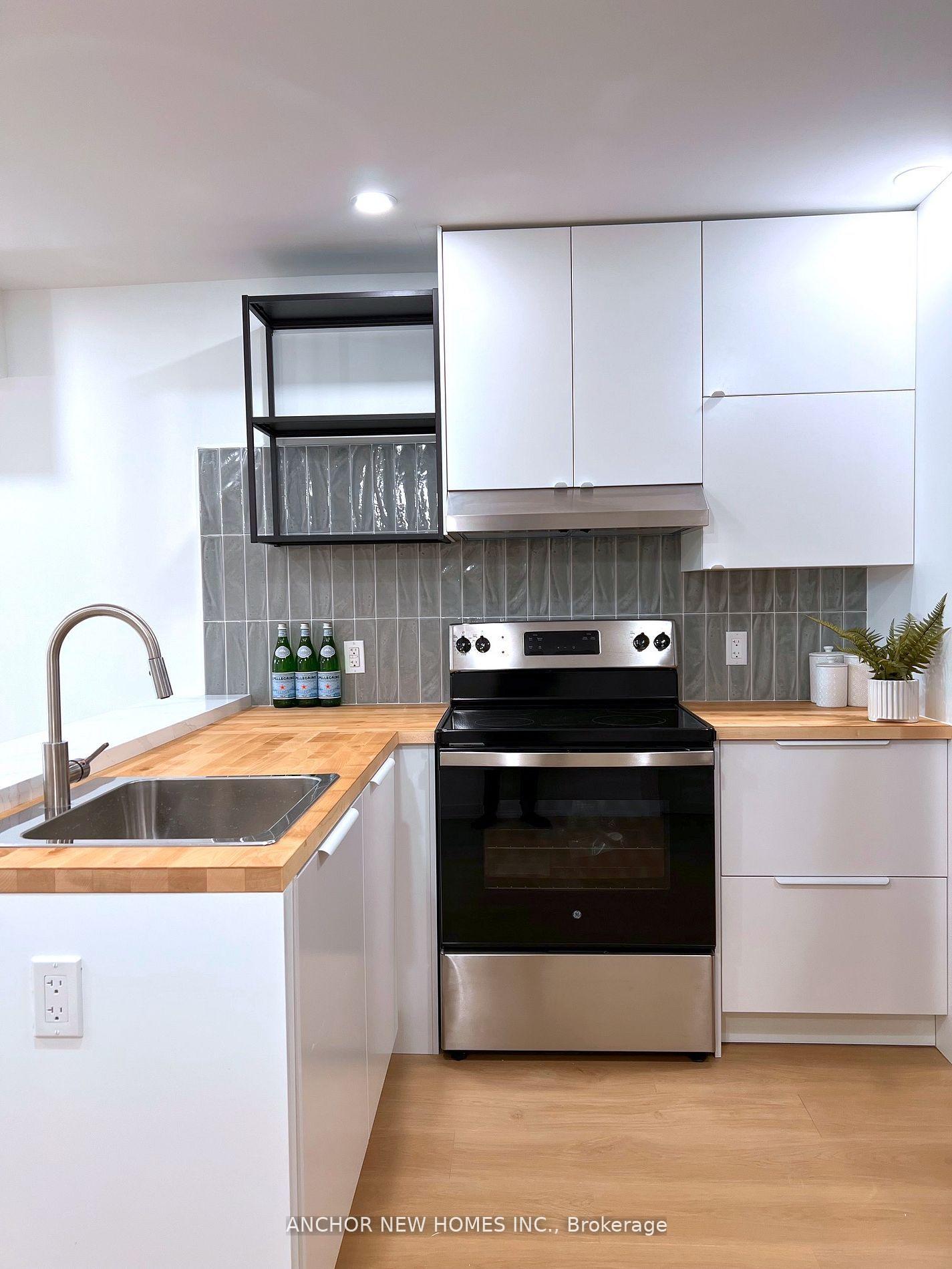 Photo 43 of 257 Chisholm Avenue, Toronto, Woodbine-Lumsden — HOMEH