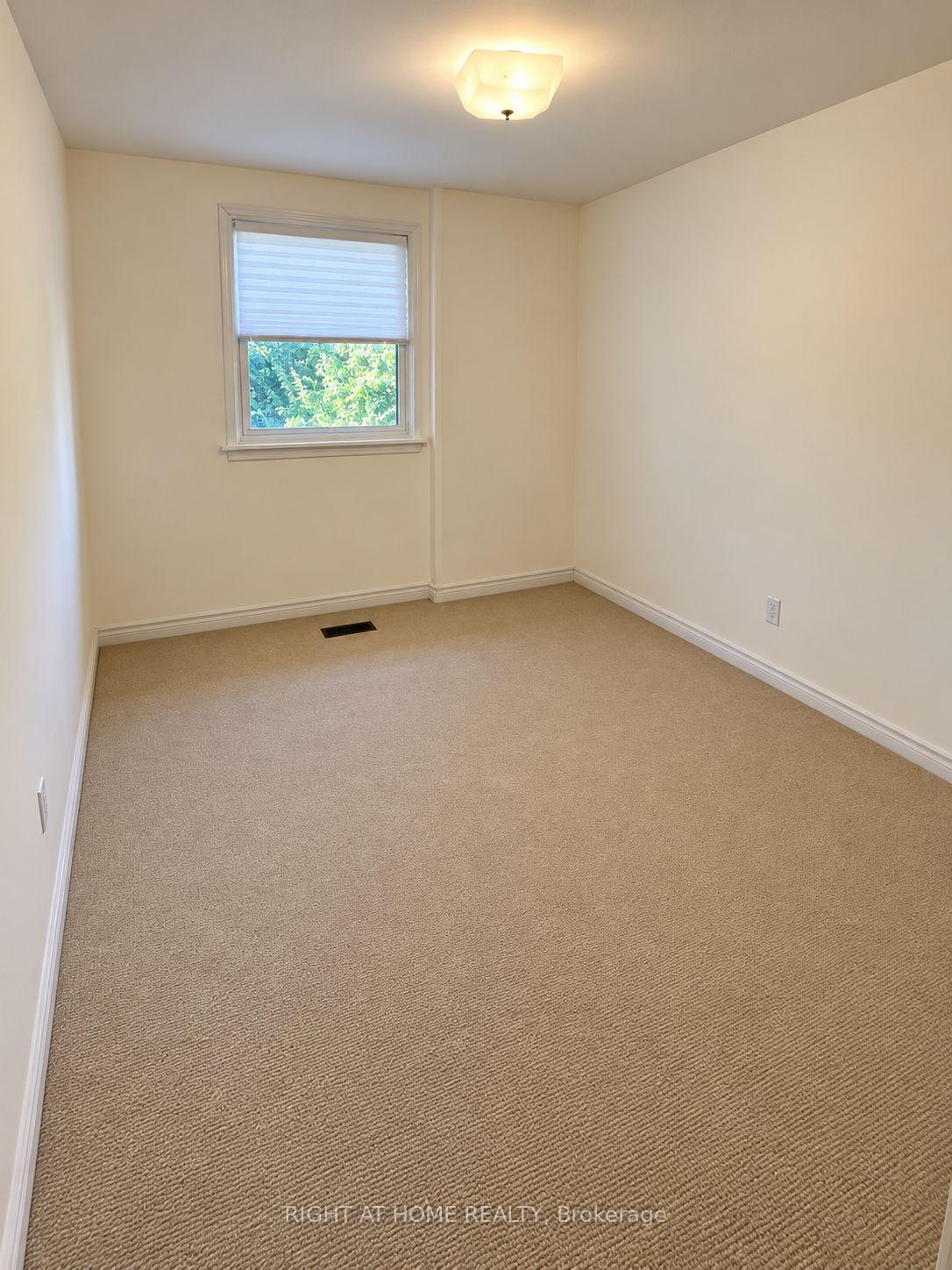 Photo 8 of 223 Ellendale Drive, Scarborough, Dorset Park — HOMEH
