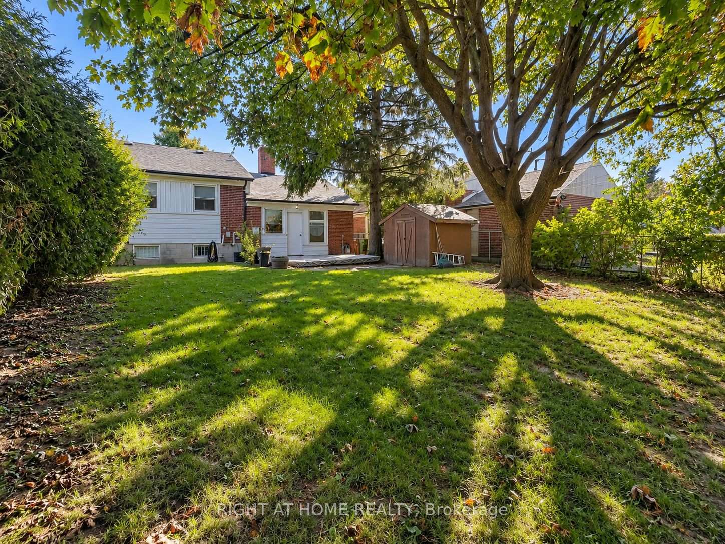 Photo 10 of 223 Ellendale Drive, Scarborough, Dorset Park — HOMEH