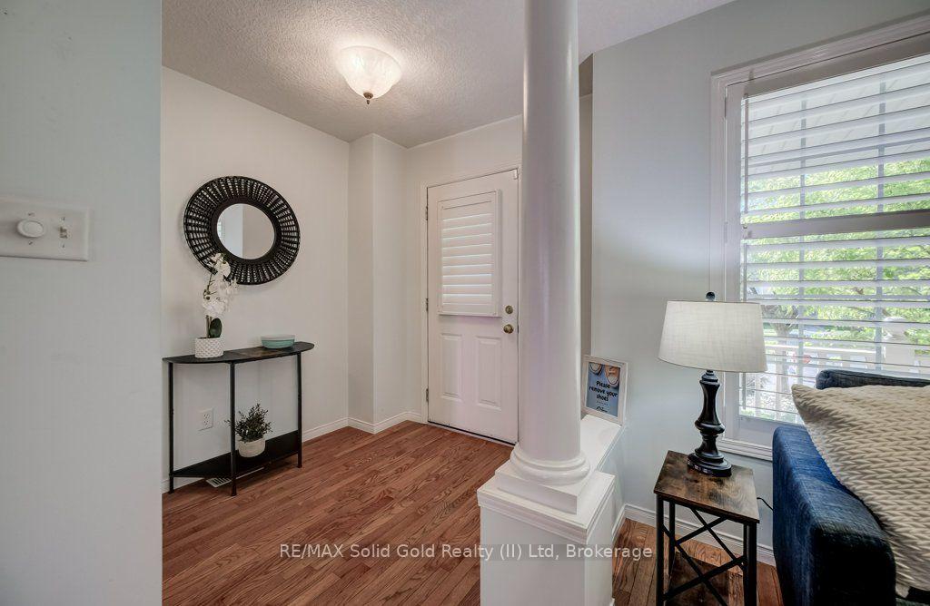 Photo 7 of 620 New Bedford Drive, Waterloo, Eastbridge — HOMEH