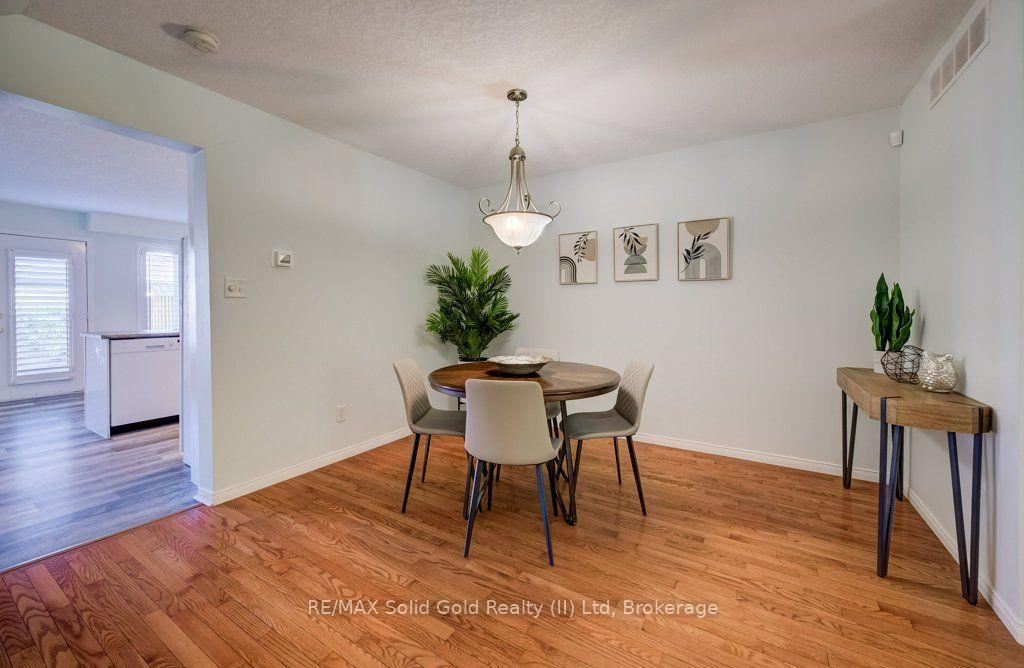 Photo 11 of 620 New Bedford Drive, Waterloo, Eastbridge — HOMEH