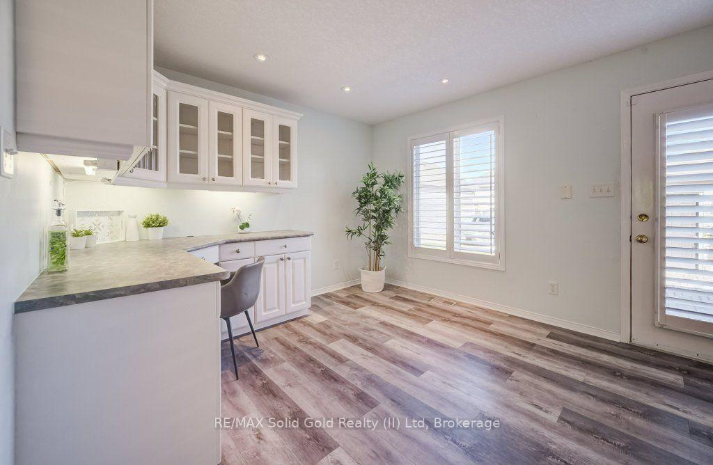 Photo 20 of 620 New Bedford Drive, Waterloo, Eastbridge — HOMEH