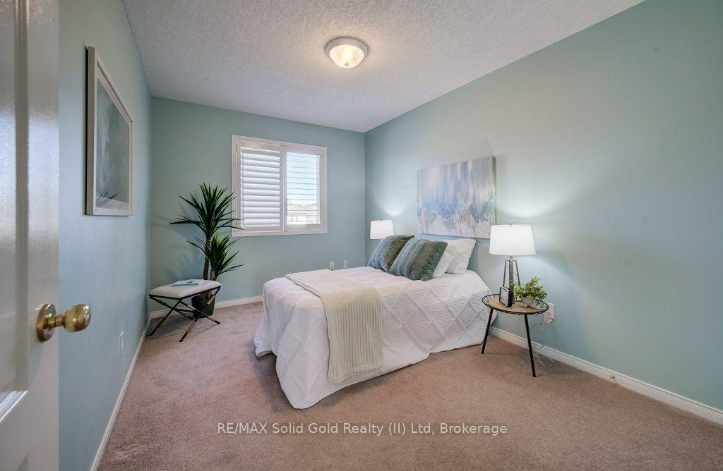 Photo 23 of 620 New Bedford Drive, Waterloo, Eastbridge — HOMEH