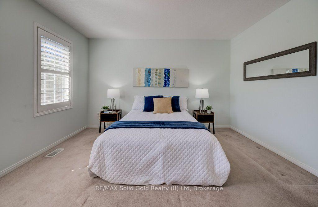 Photo 25 of 620 New Bedford Drive, Waterloo, Eastbridge — HOMEH