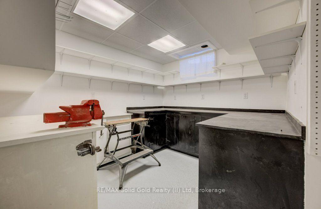 Photo 34 of 620 New Bedford Drive, Waterloo, Eastbridge — HOMEH