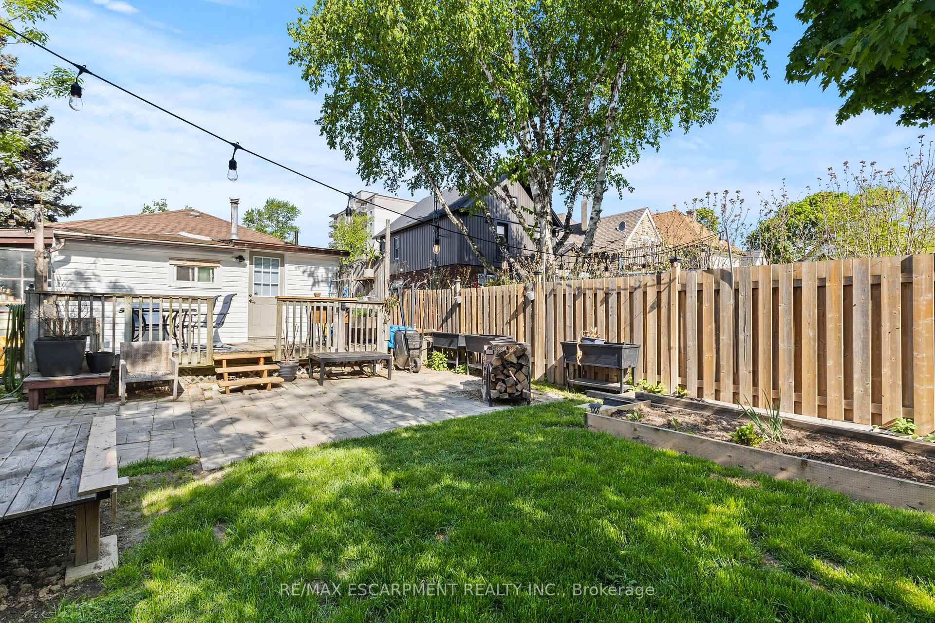 Photo 27 of 4774 Saint Clair Avenue, Niagara Falls, Downtown — HOMEH