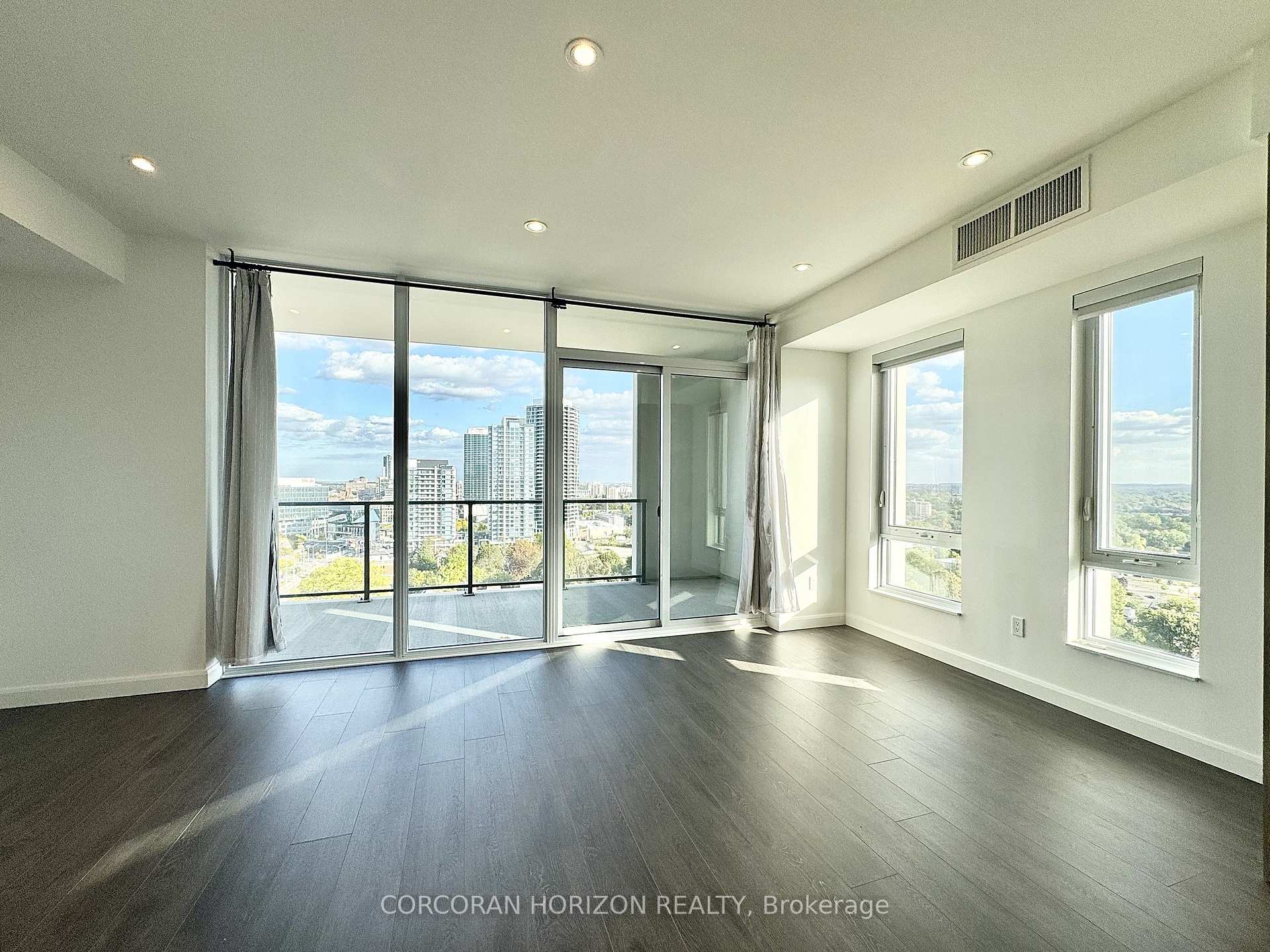 Photo 12 of Unit 1412, 741 King Street W, Kitchener, KW Hospital — HOMEH