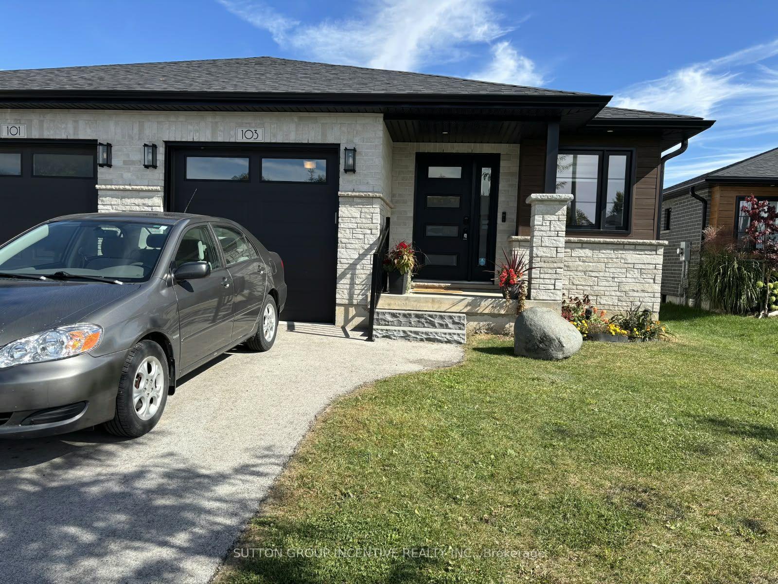 Photo 3 of 103 Jefferey Way, Wellington North, Mount Forest — HOMEH