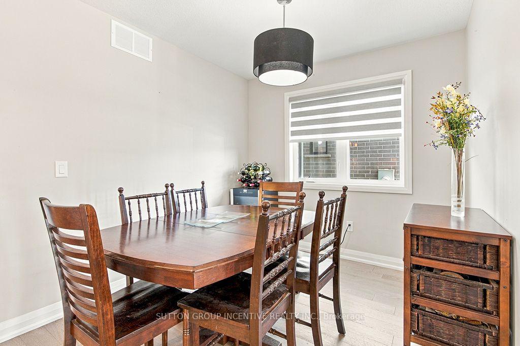 Photo 12 of 103 Jefferey Way, Wellington North, Mount Forest — HOMEH