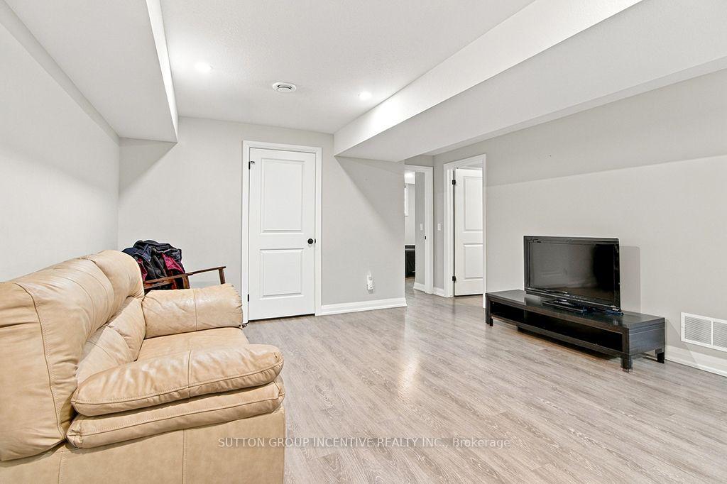 Photo 33 of 103 Jefferey Way, Wellington North, Mount Forest — HOMEH