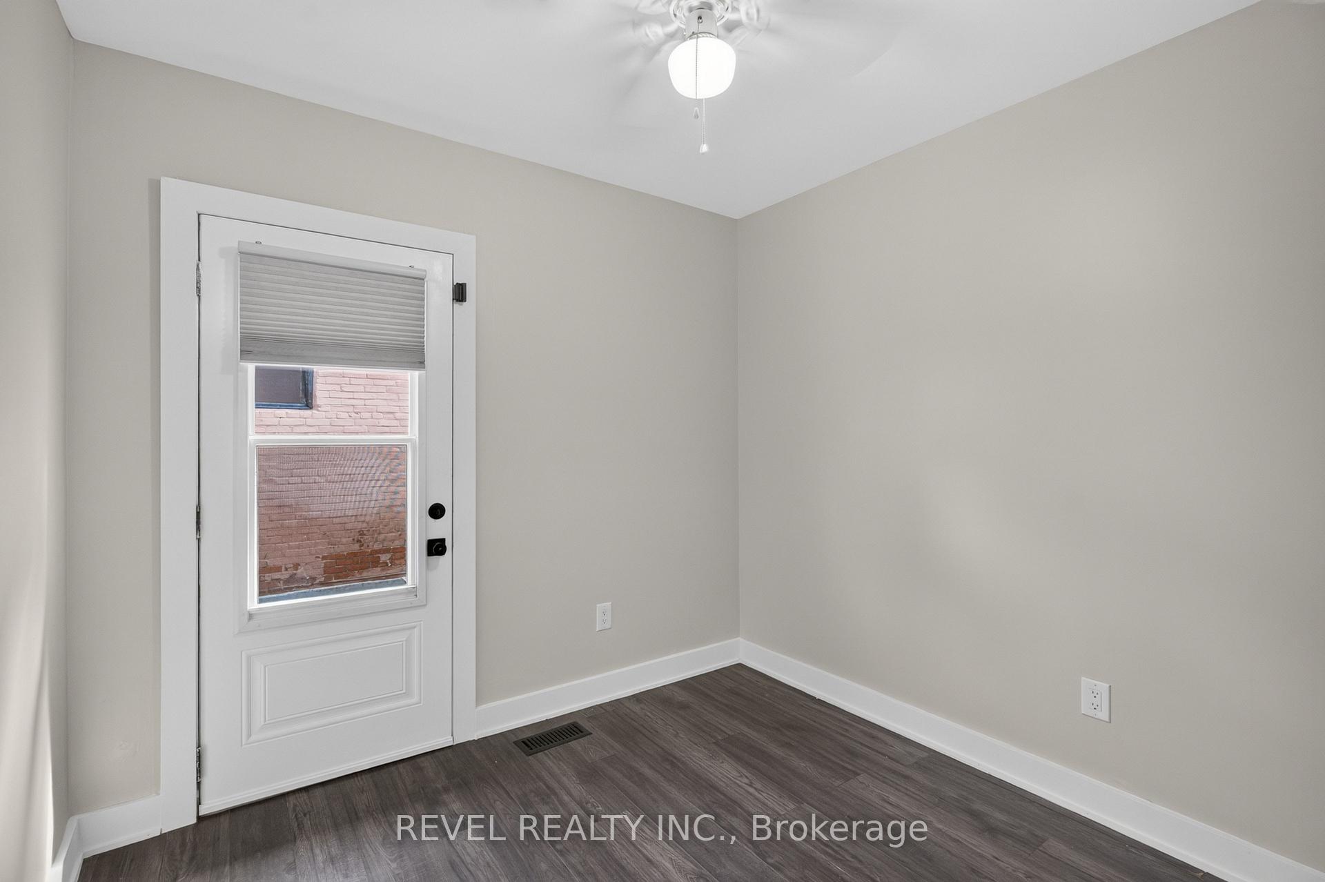 Photo 15 of 30 Ray Street N, Hamilton, Strathcona — HOMEH