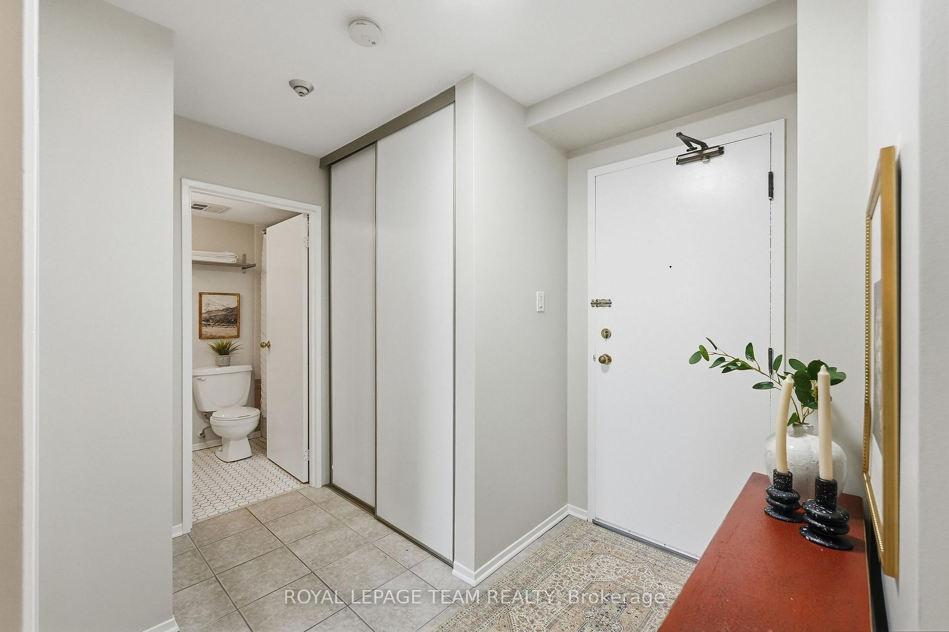Photo 2 of Unit 304, 110 Forward Avenue, Ottawa, Mechanicsville — HOMEH