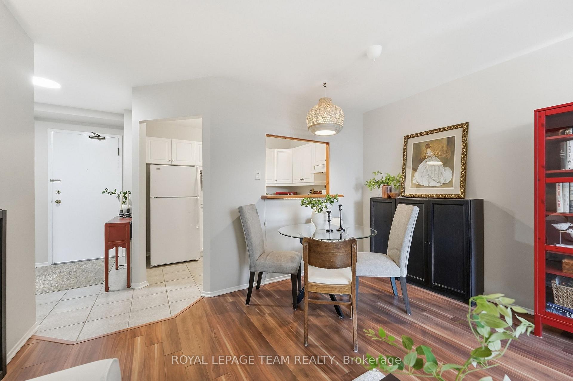 Photo 9 of Unit 304, 110 Forward Avenue, Ottawa, Mechanicsville — HOMEH