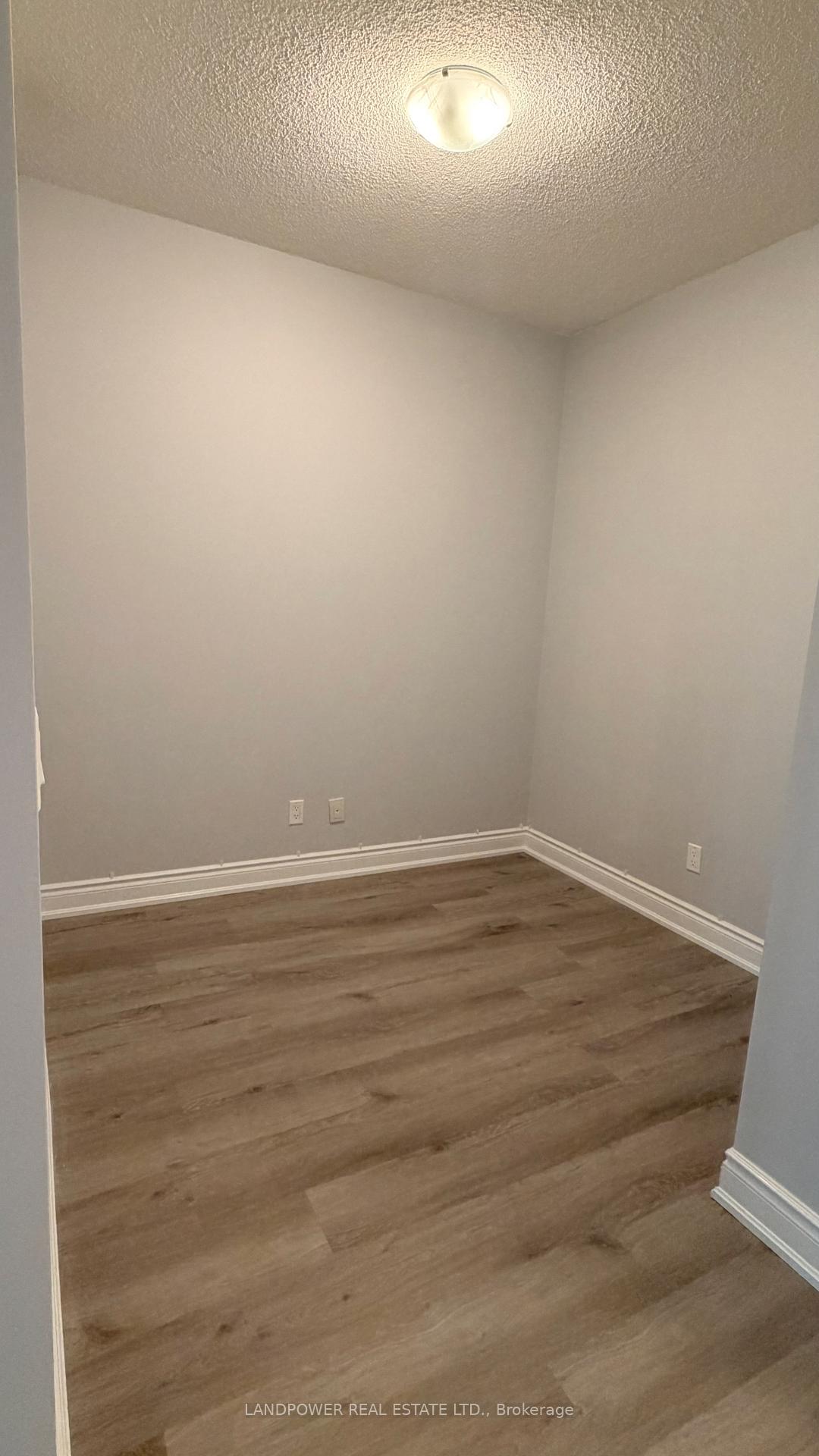 Photo 3 of Unit 1511, 38 Cedarland Drive, Markham, Unionville — HOMEH