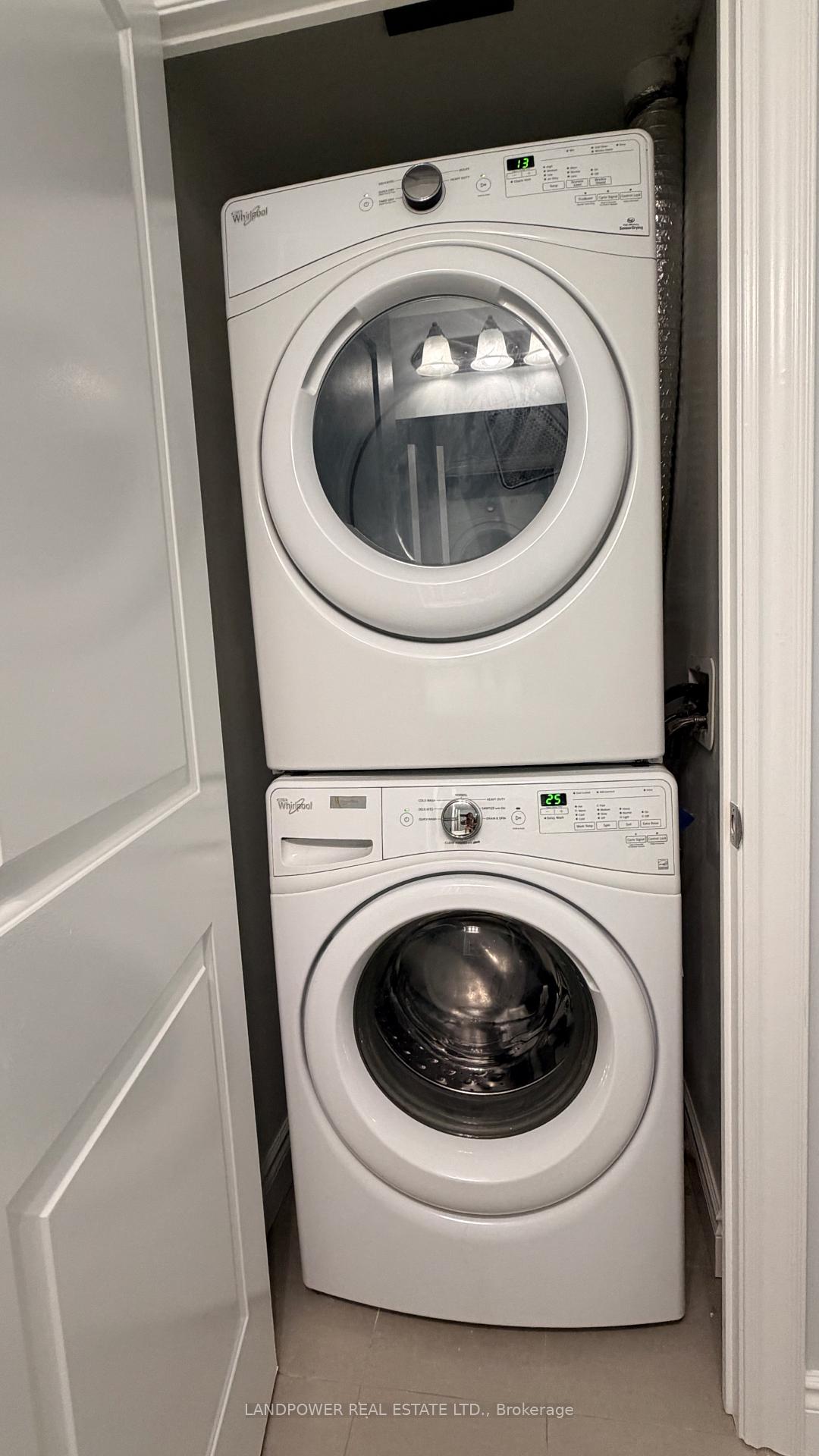 Photo 11 of Unit 1511, 38 Cedarland Drive, Markham, Unionville — HOMEH