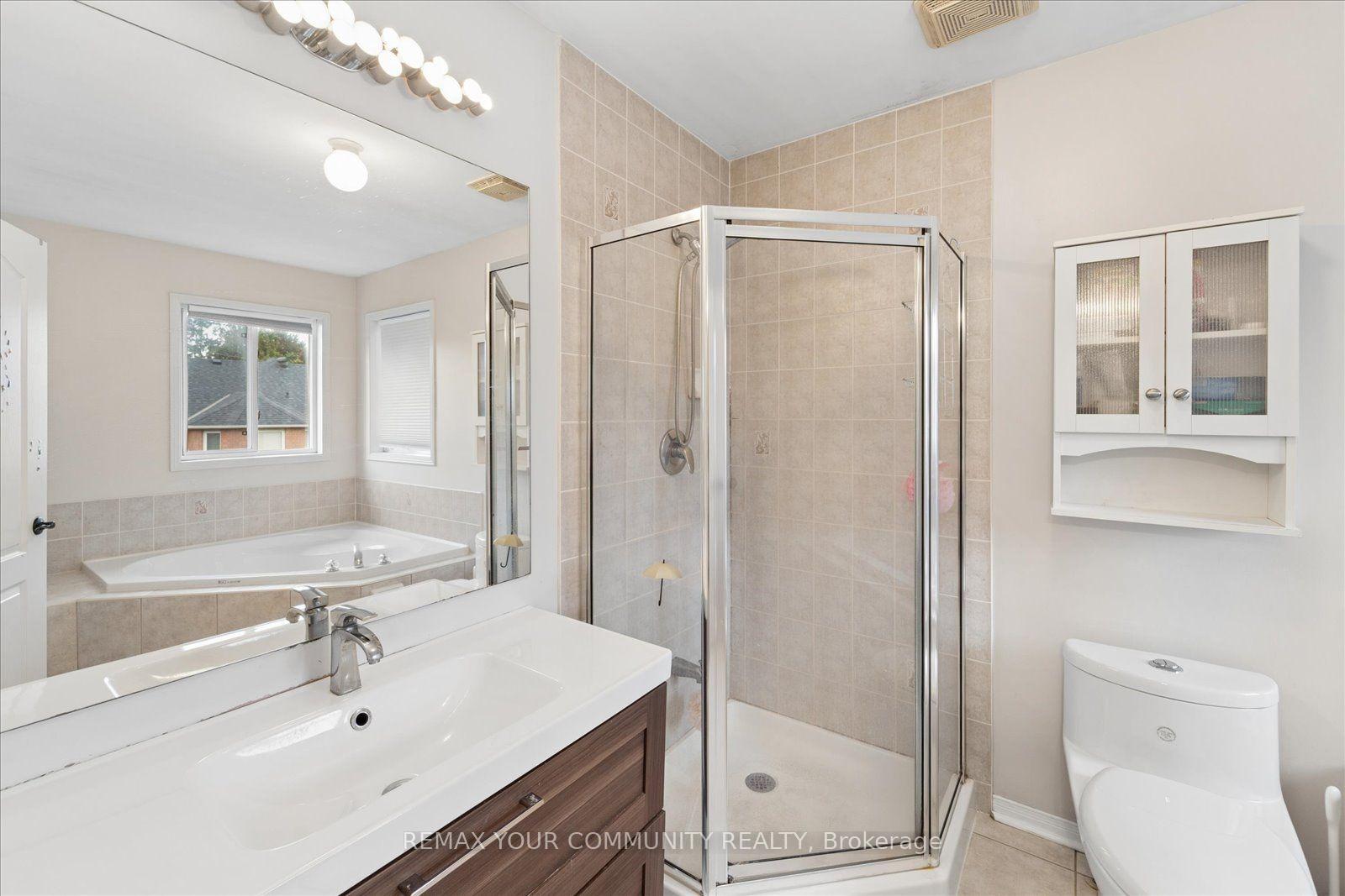 Photo 28 of 44 Antique Drive, Richmond Hill, Oak Ridges Lake Wilcox — HOMEH
