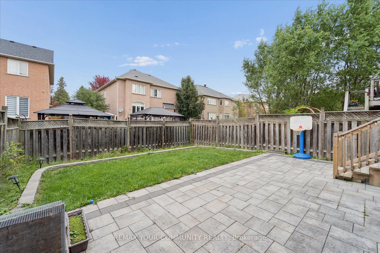 Photo 47 of 44 Antique Drive, Richmond Hill, Oak Ridges Lake Wilcox — HOMEH