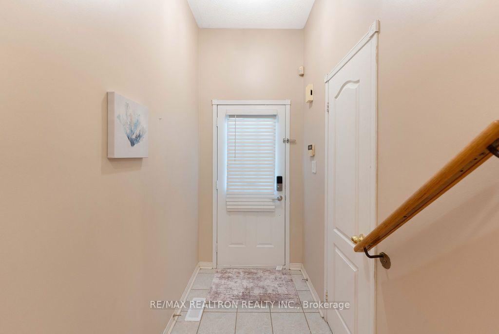 Photo 4 of Unit 45, 5525 Palmerston Crescent, Mississauga, Central Erin Mills — HOMEH
