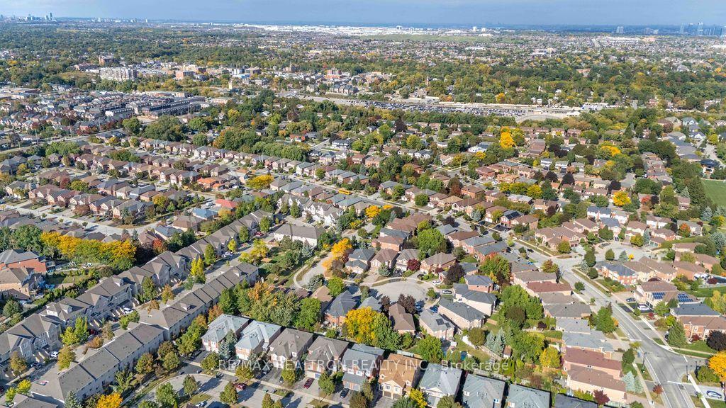 Photo 50 of Unit 45, 5525 Palmerston Crescent, Mississauga, Central Erin Mills — HOMEH