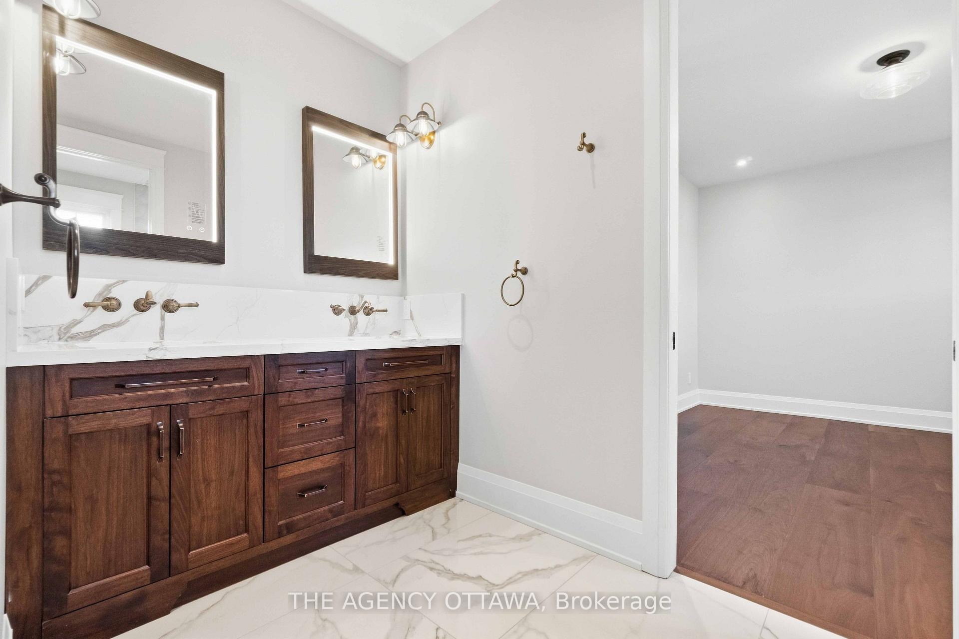 Photo 45 of 432 Ashbee Court, Ottawa, Manotick Village & Manotick Estates — HOMEH