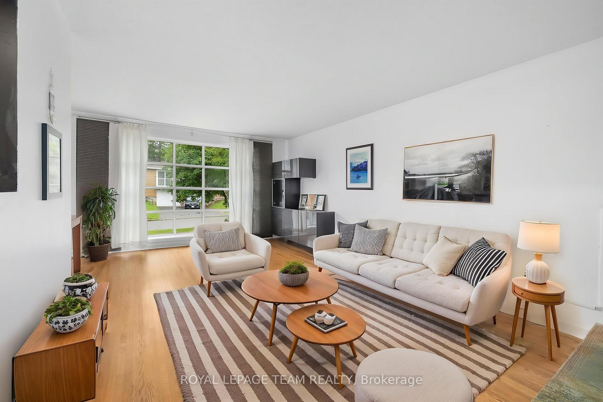 Photo 14 of 40 Woodmount Crescent, Ottawa, Borden Farm/Stewart Farm/Carleton Heights/Parkwood Hills — HOMEH