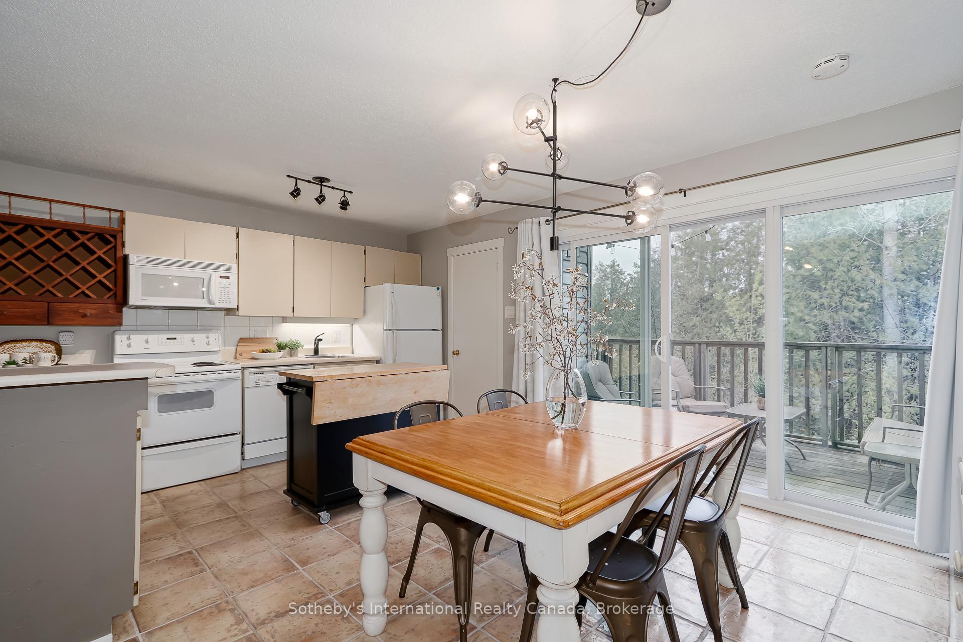 Photo 3 of Unit 214, 214 Escarpment Crescent, Collingwood — HOMEH