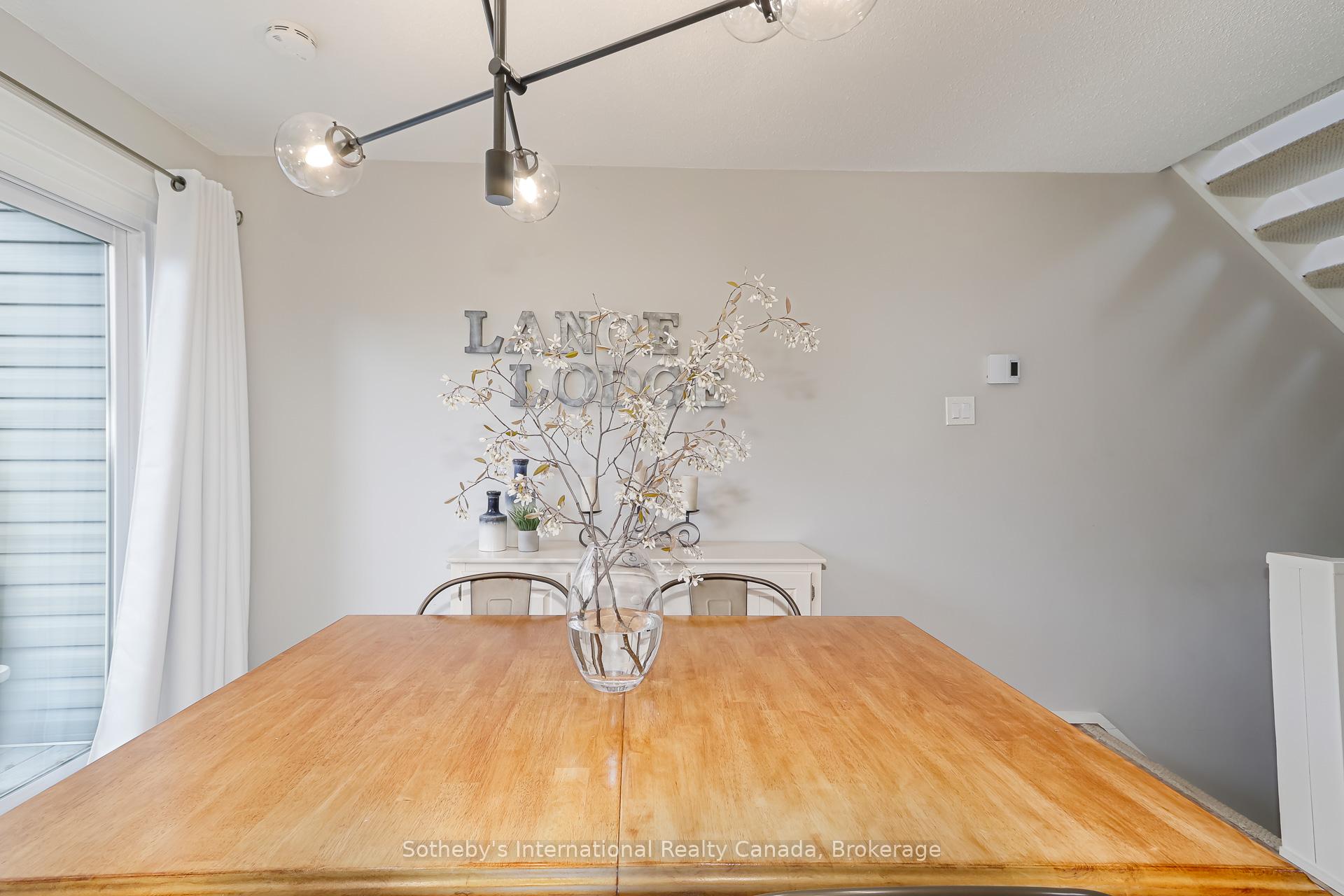 Photo 4 of Unit 214, 214 Escarpment Crescent, Collingwood — HOMEH