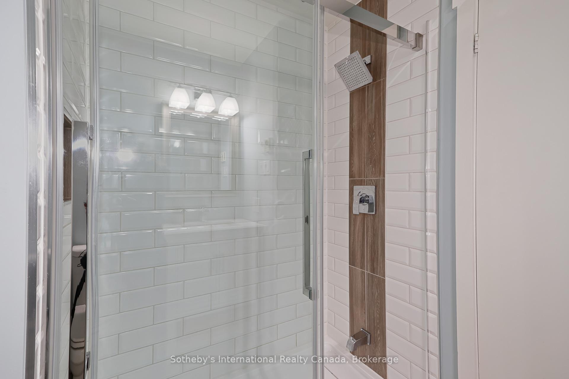 Photo 17 of Unit 214, 214 Escarpment Crescent, Collingwood — HOMEH