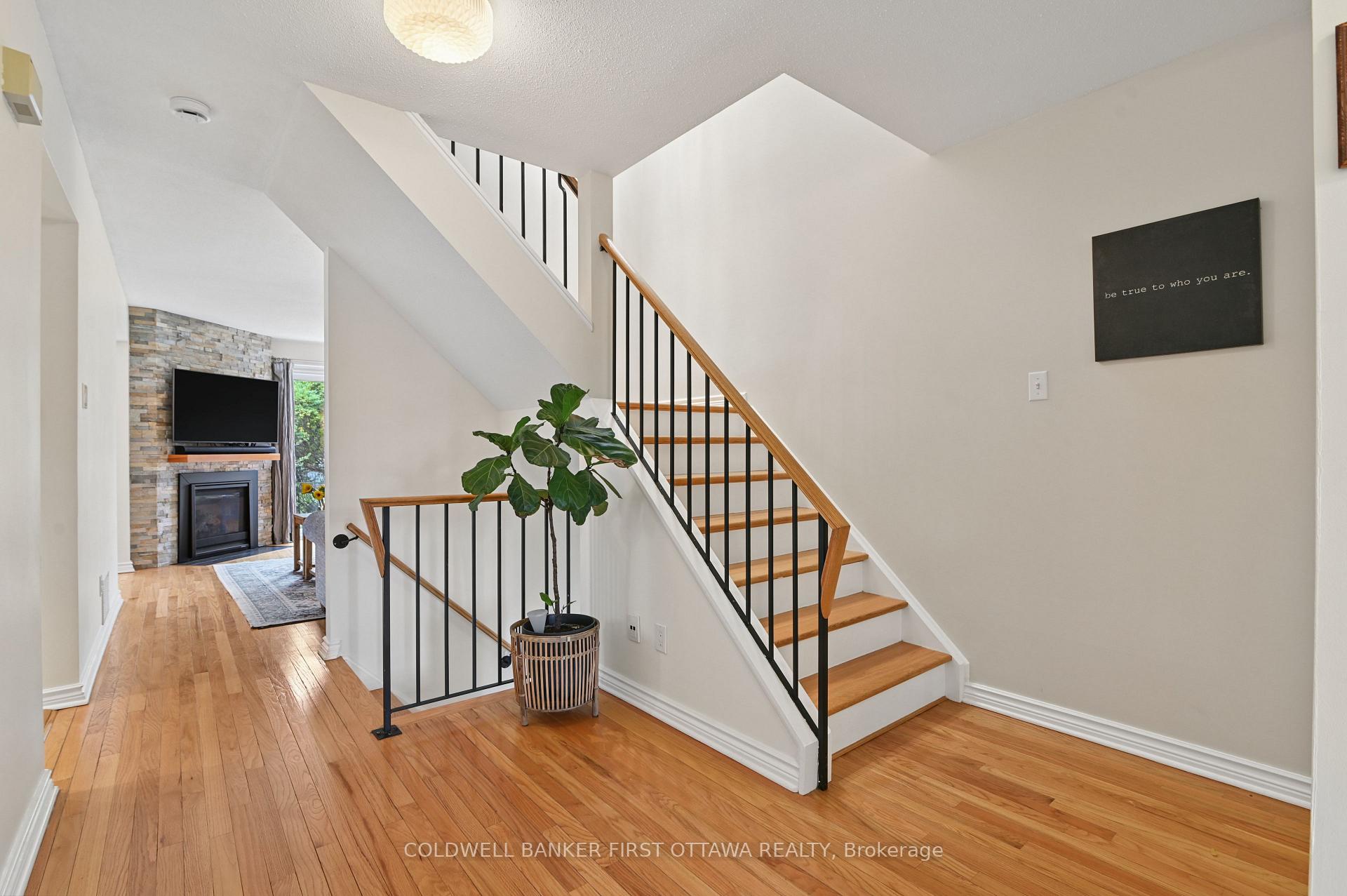 Photo 5 of 1868 Markwell Crescent, Ottawa, Chateauneuf — HOMEH