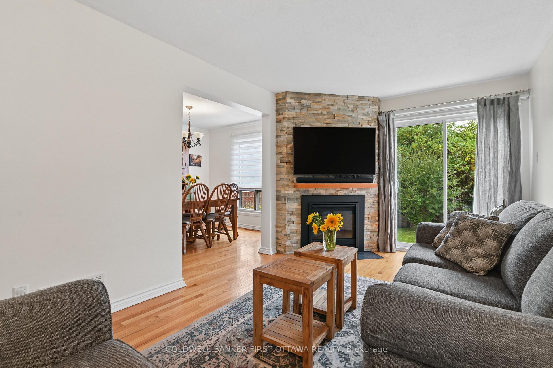 Photo 10 of 1868 Markwell Crescent, Ottawa, Chateauneuf — HOMEH