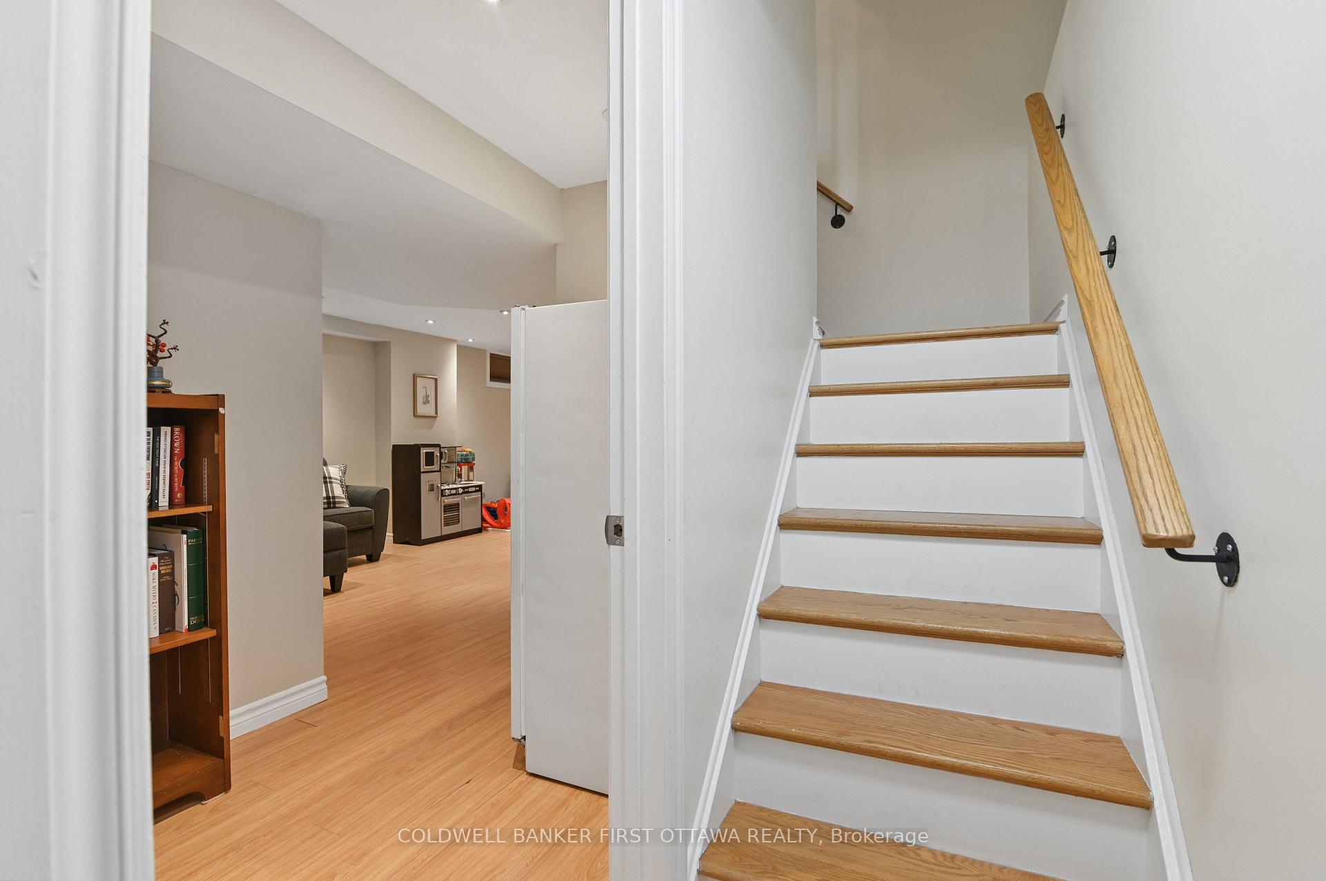 Photo 22 of 1868 Markwell Crescent, Ottawa, Chateauneuf — HOMEH
