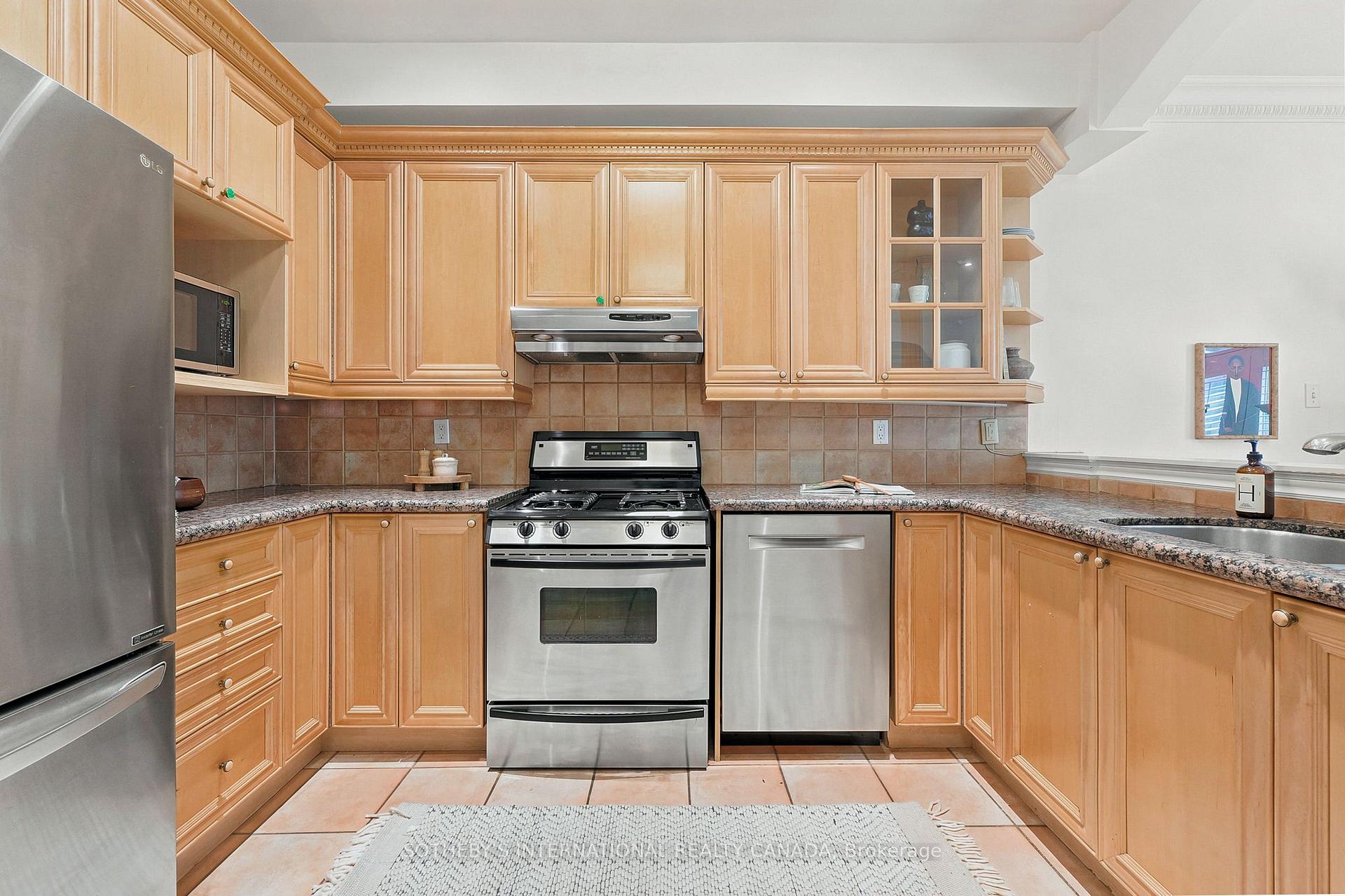 Photo 11 of 93 Eaton Avenue, Toronto, Danforth — HOMEH