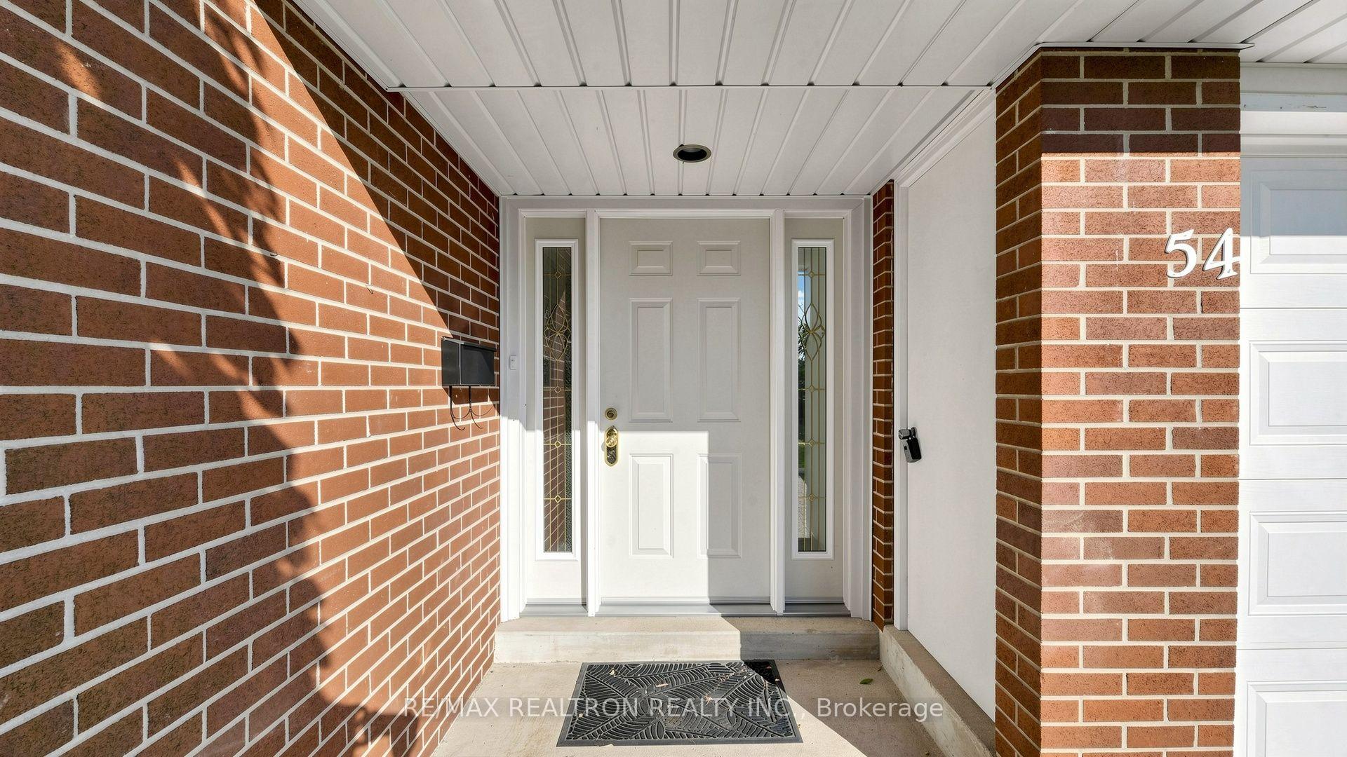 Photo 4 of 54 Dolly Varden Boulevard, Scarborough, Woburn — HOMEH
