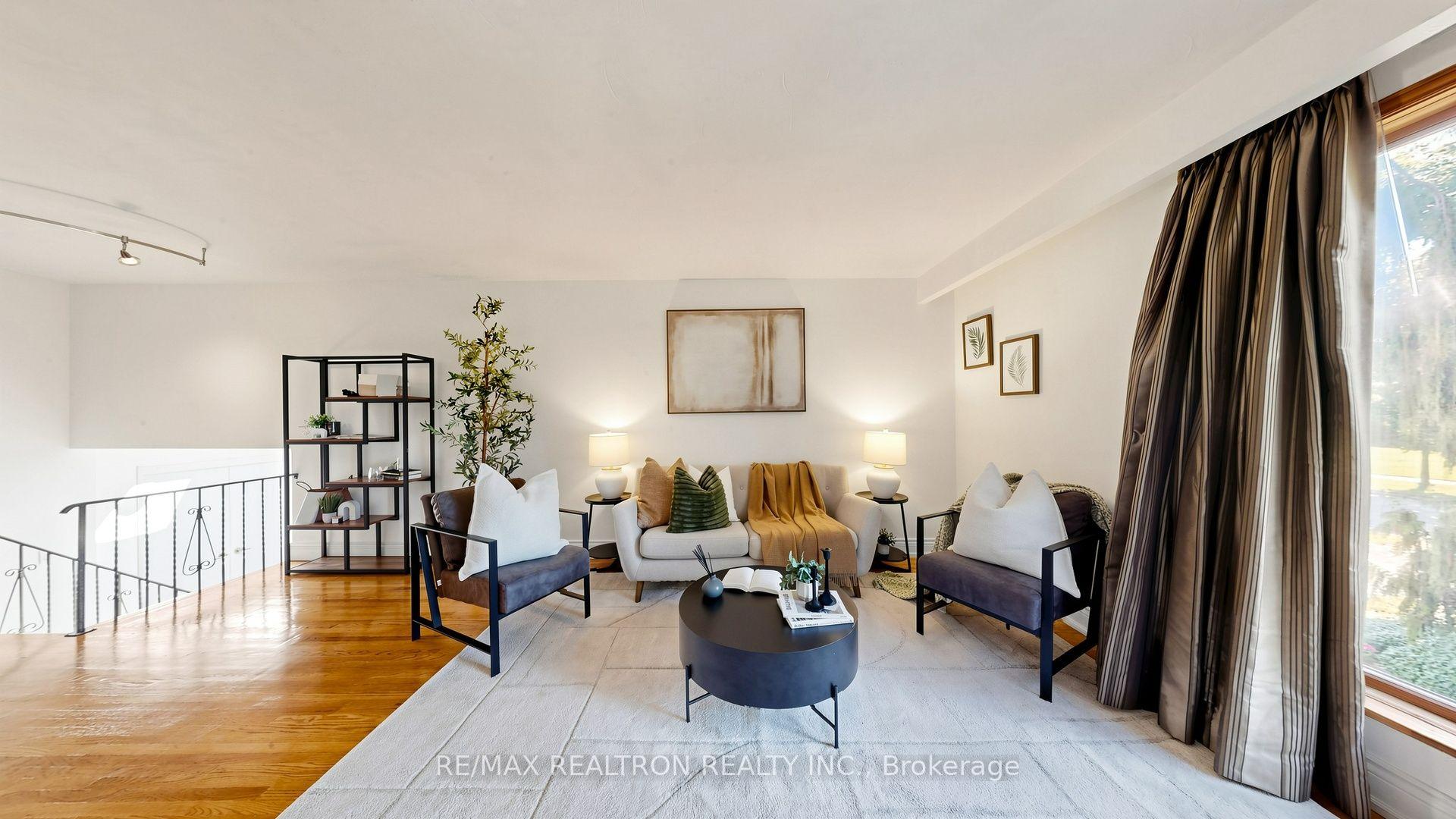 Photo 5 of 54 Dolly Varden Boulevard, Scarborough, Woburn — HOMEH