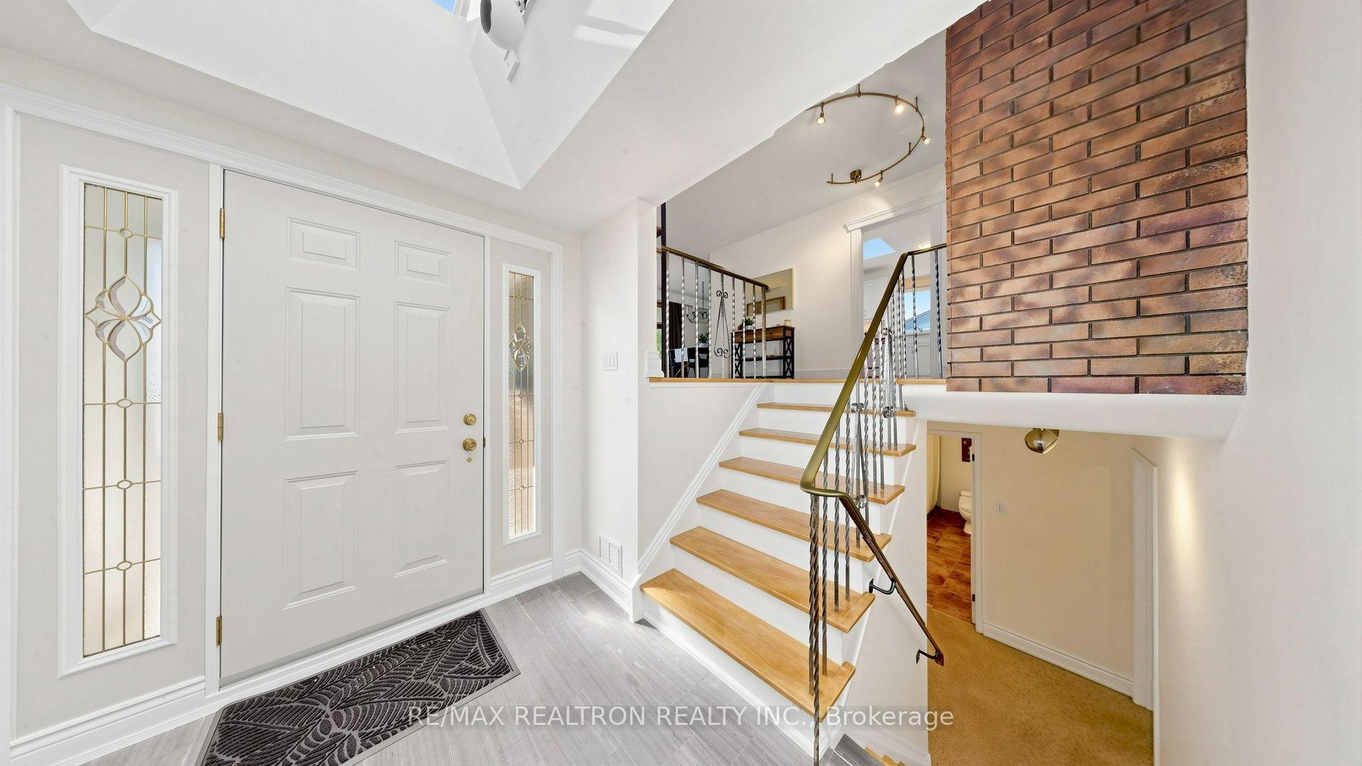Photo 9 of 54 Dolly Varden Boulevard, Scarborough, Woburn — HOMEH